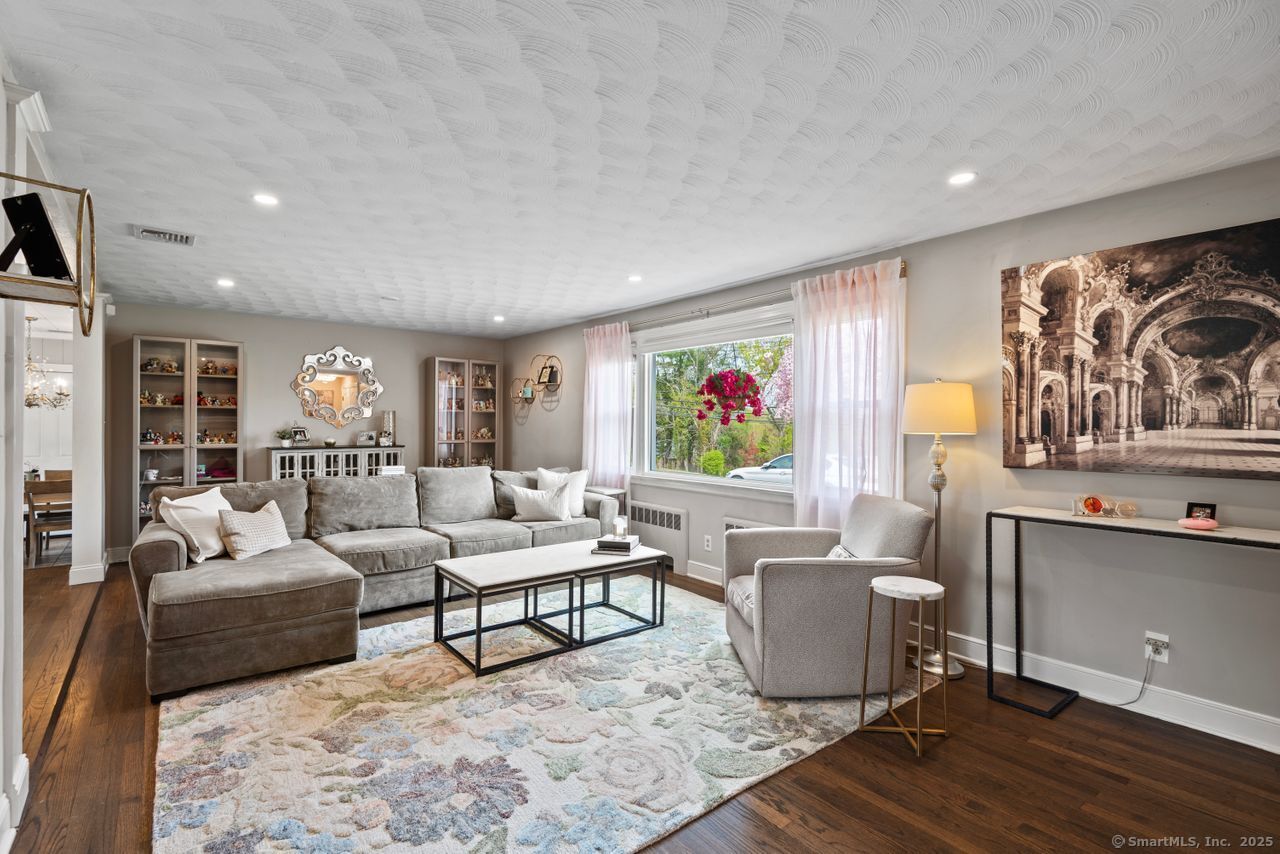 113 Kings, North Haven, Connecticut 06473
