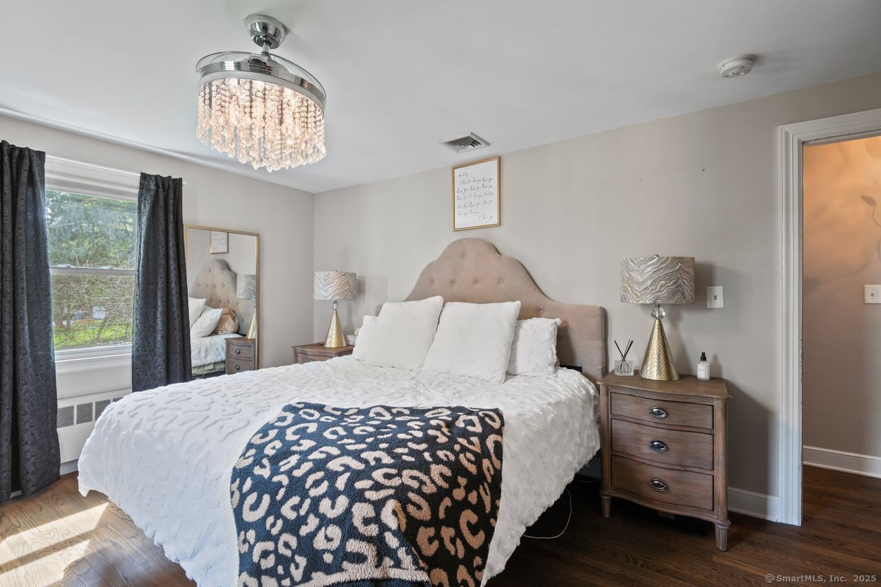 113 Kings, North Haven, Connecticut 06473