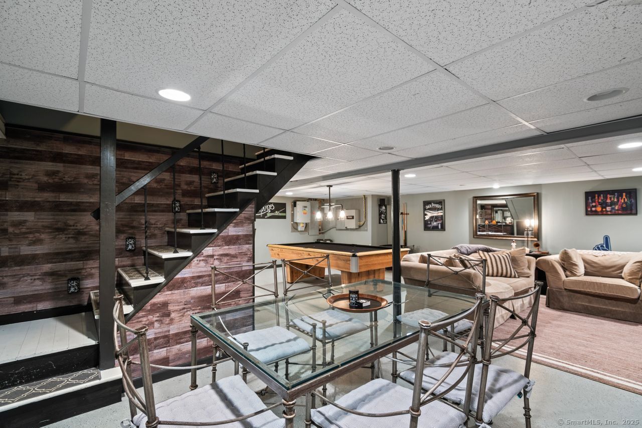 113 Kings, North Haven, Connecticut 06473