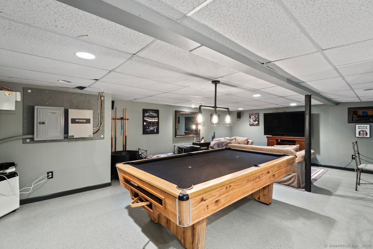 113 Kings, North Haven, Connecticut 06473