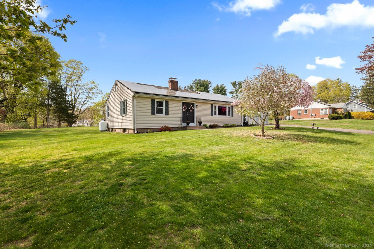 113 Kings, North Haven, Connecticut 06473