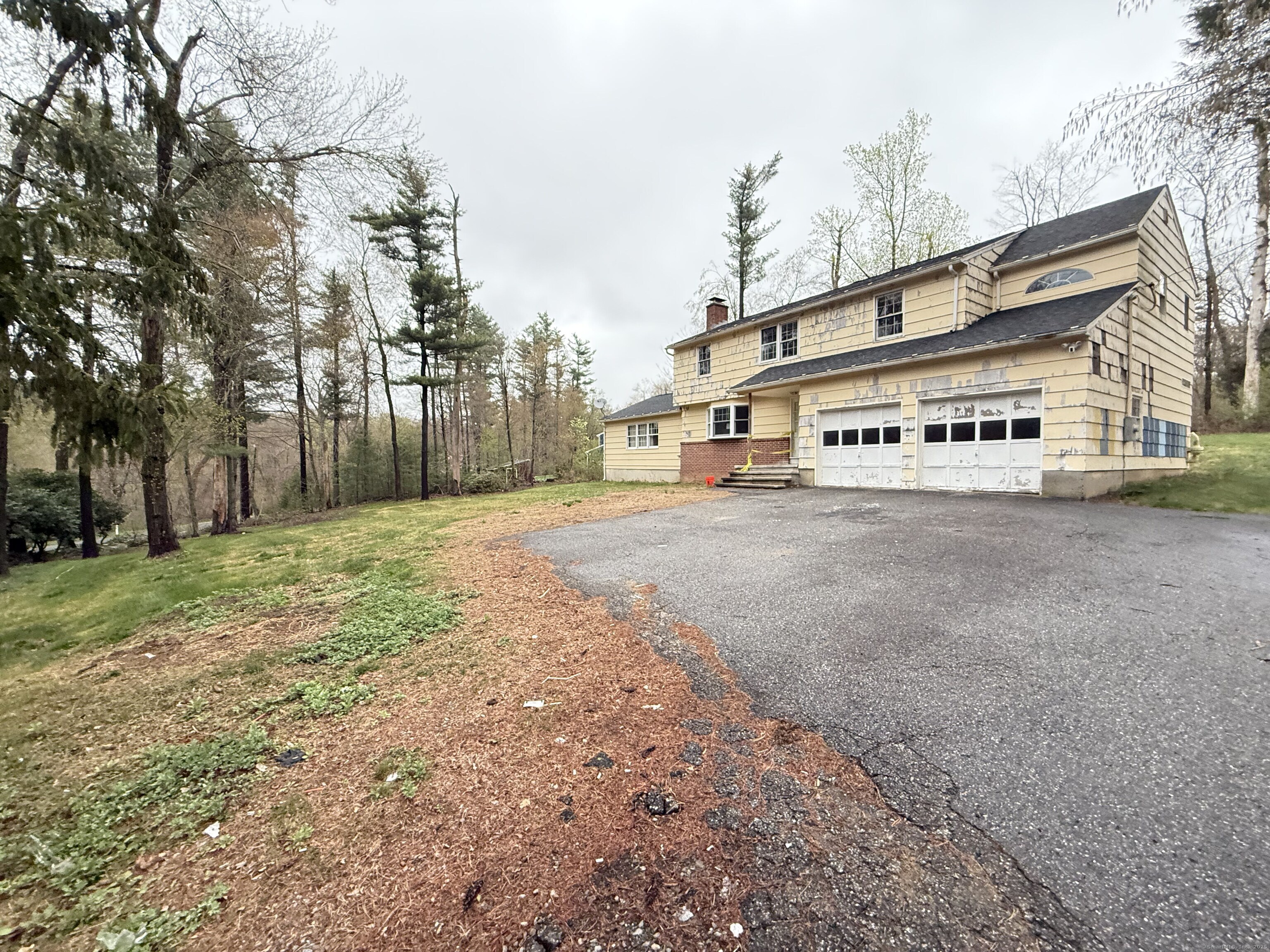 70 Old Fairwood, Bethany, Connecticut 06524