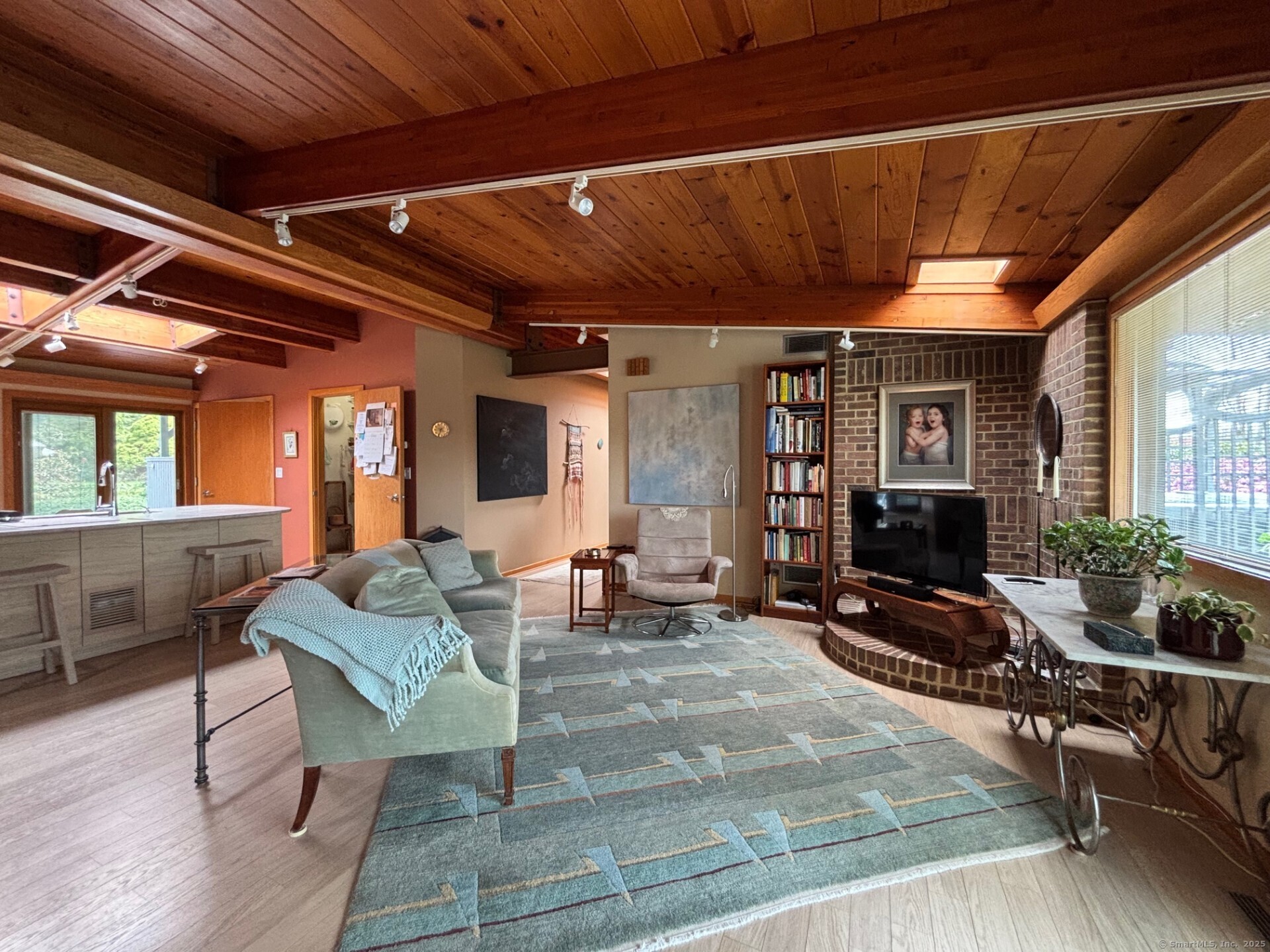 54 Barnhill, Woodbury, Connecticut 06798
