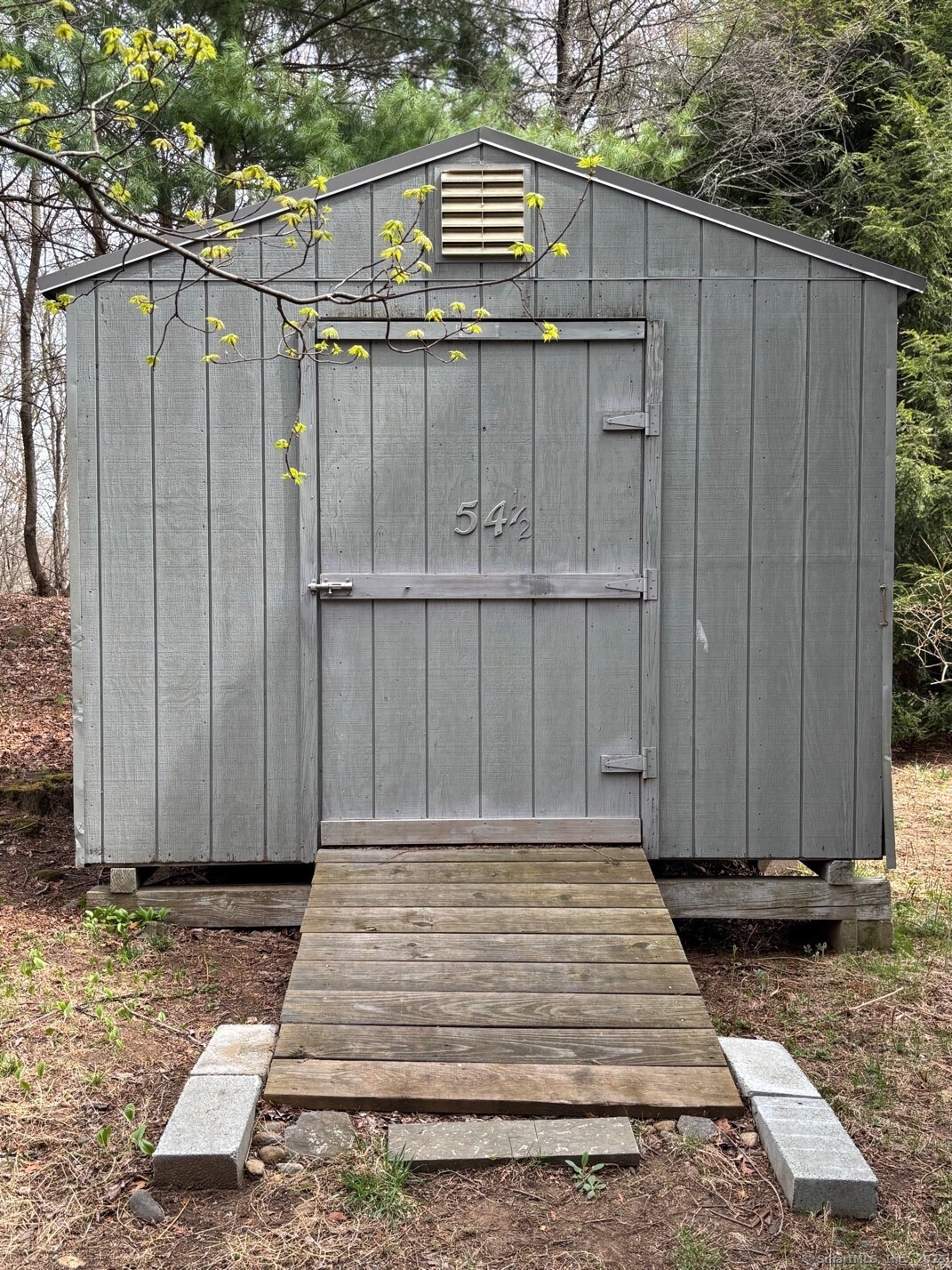 54 Barnhill, Woodbury, Connecticut 06798