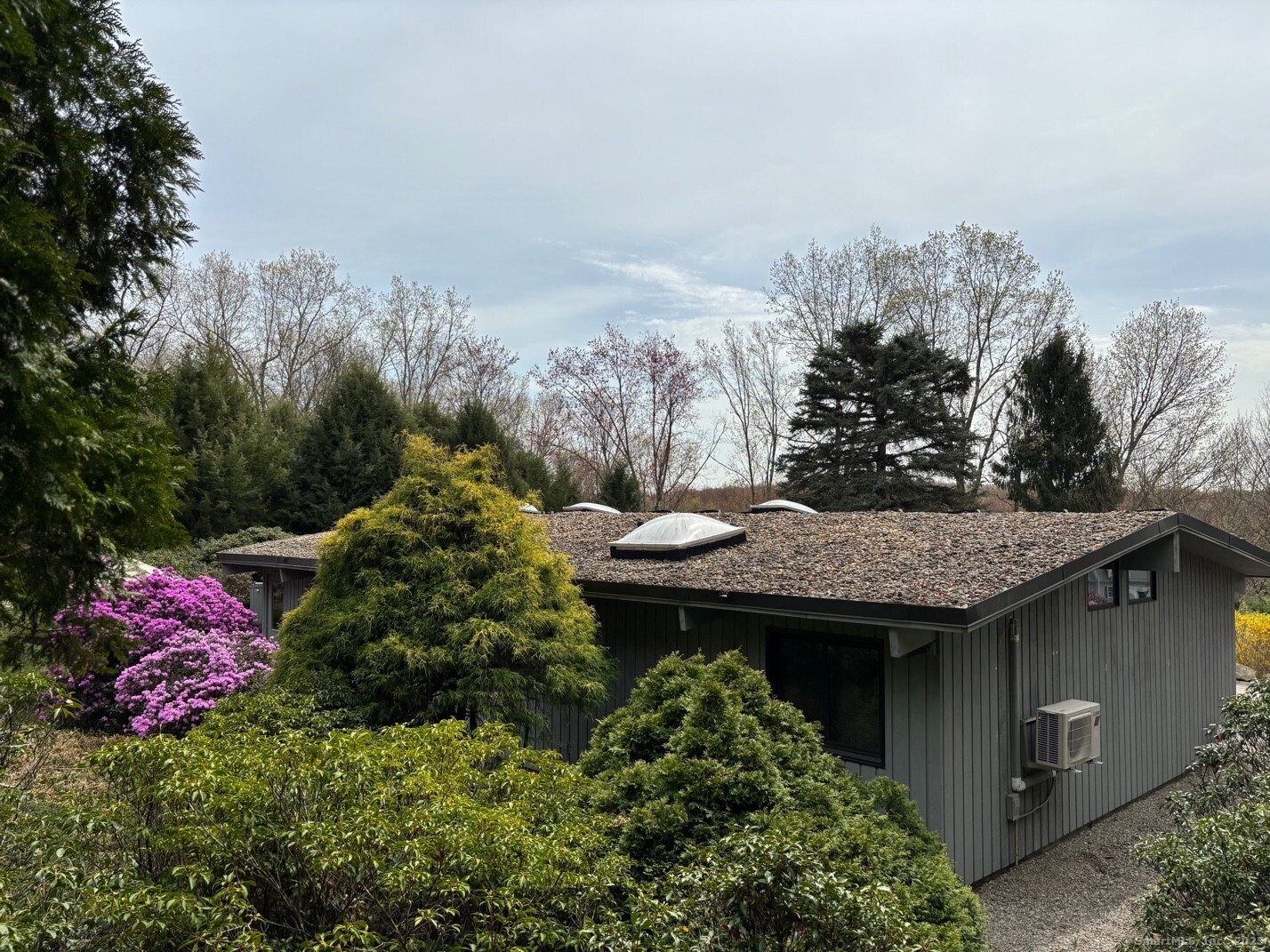 54 Barnhill, Woodbury, Connecticut 06798