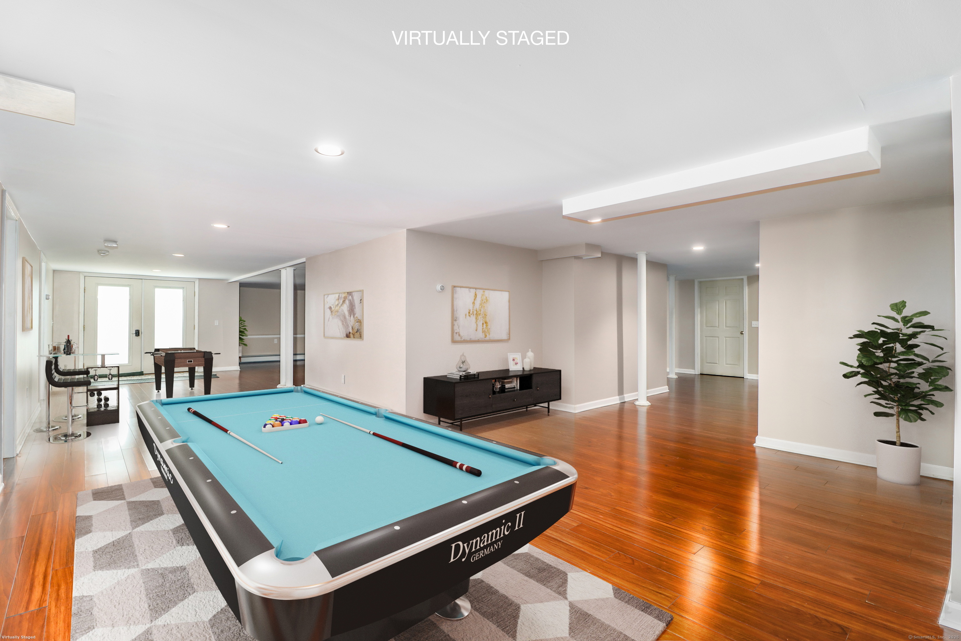 73A Long Meadow Hill, Brookfield, Connecticut 06804
