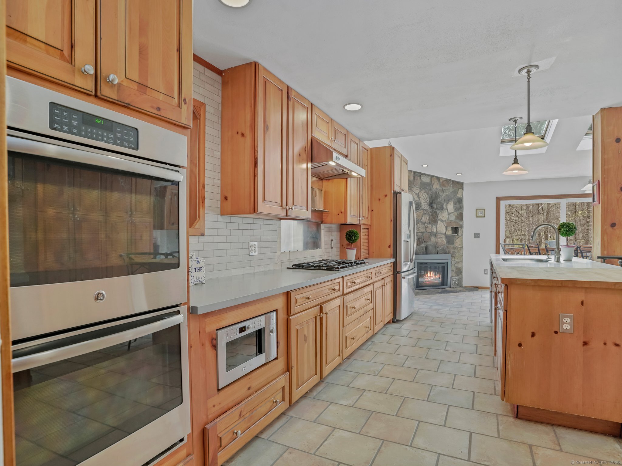 14 Parsons, Redding, Connecticut 06896