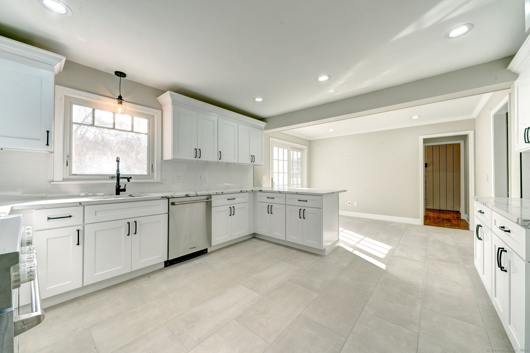 115 Steep Hill, Weston, Connecticut 06883
