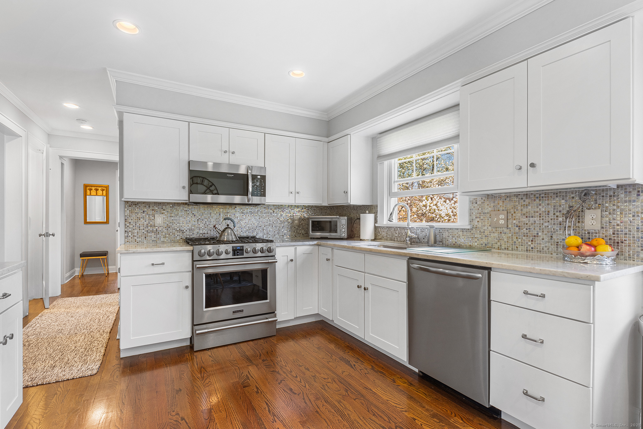 19 Knollwood, Ridgefield, Connecticut 06877