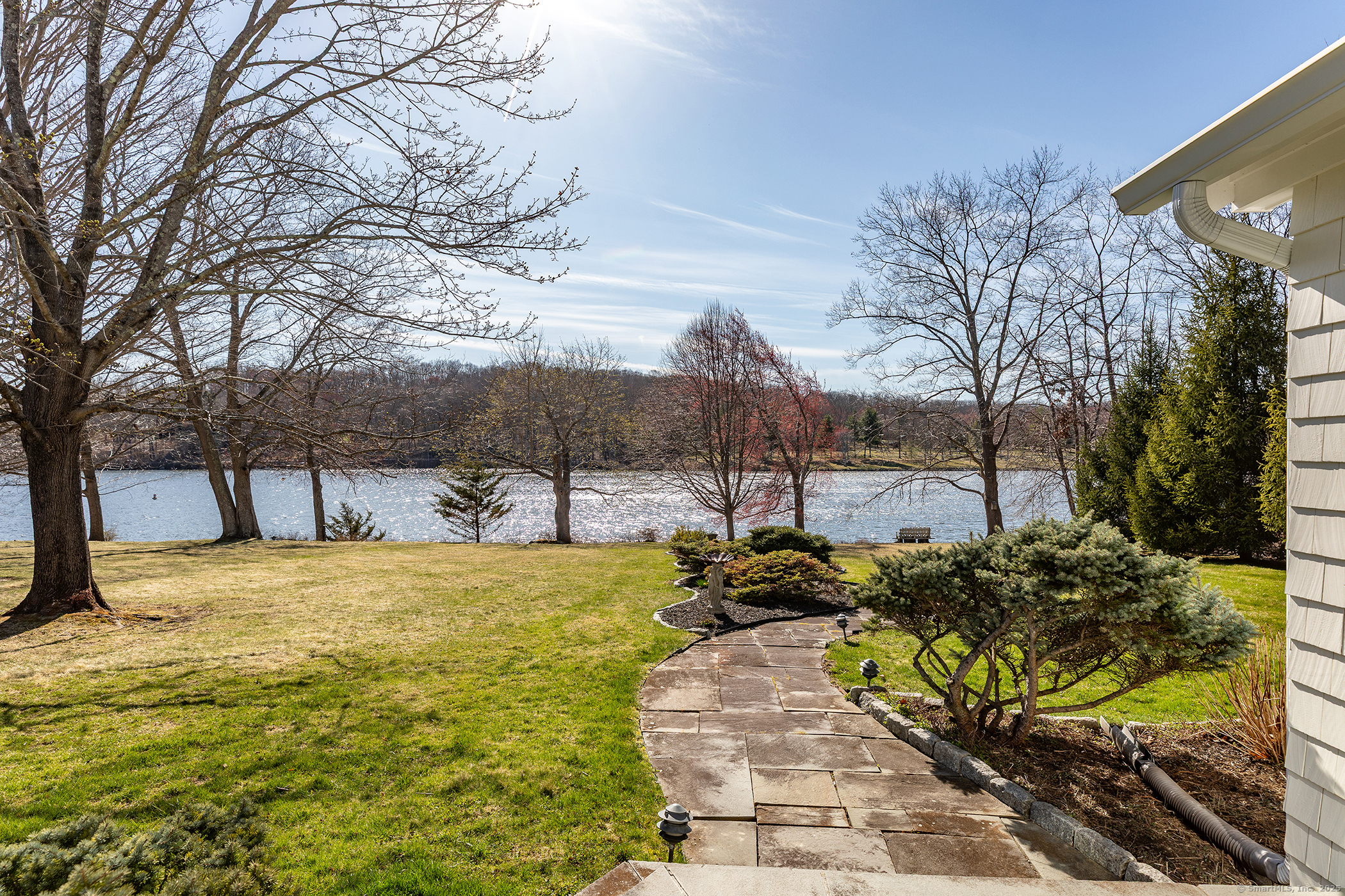 18 Arrow Point, Warren, Connecticut 06777