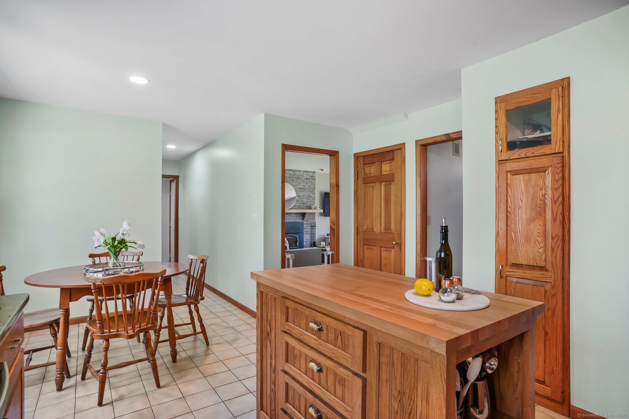 20 Pumpkin Hill, Trumbull, Connecticut 06611