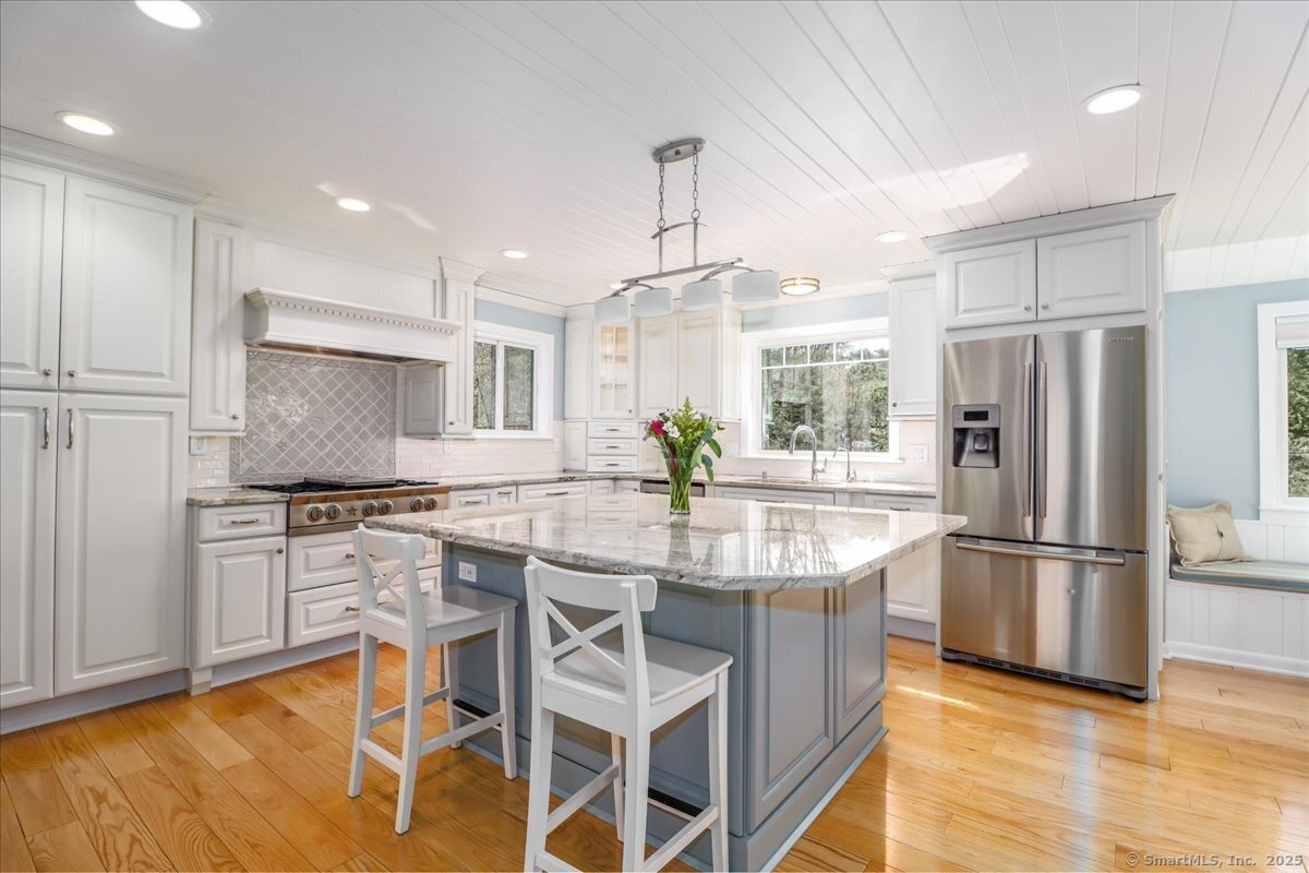 15 Pond View, Stamford, Connecticut 06903