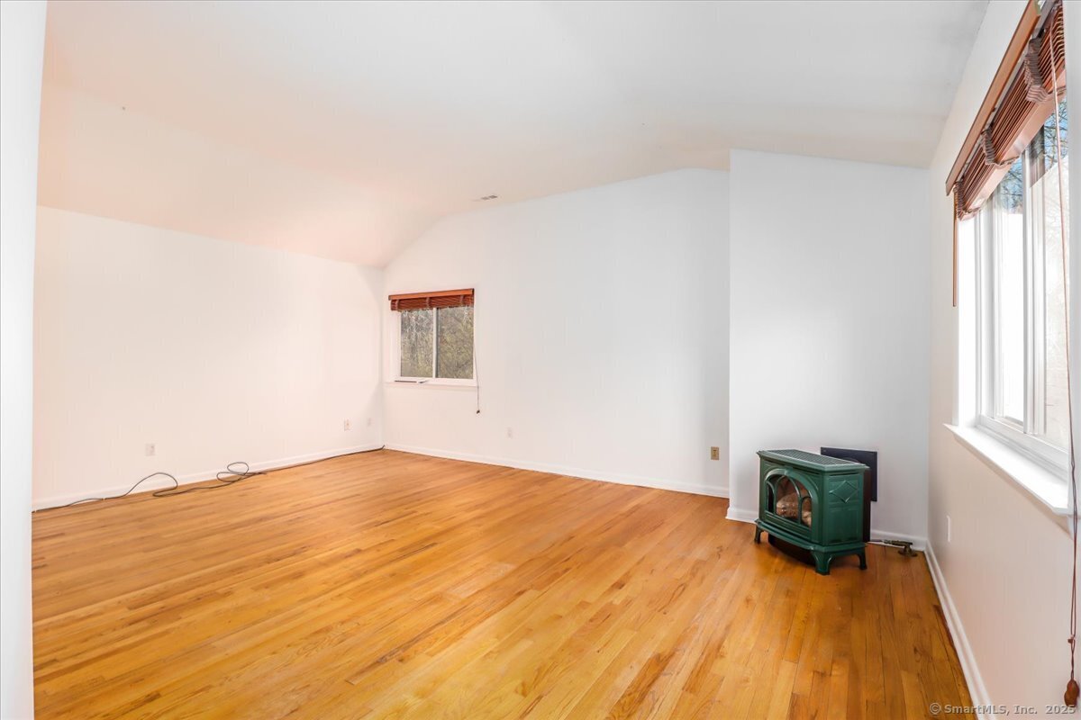 15 Pond View, Stamford, Connecticut 06903