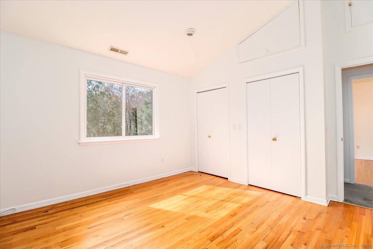 15 Pond View, Stamford, Connecticut 06903