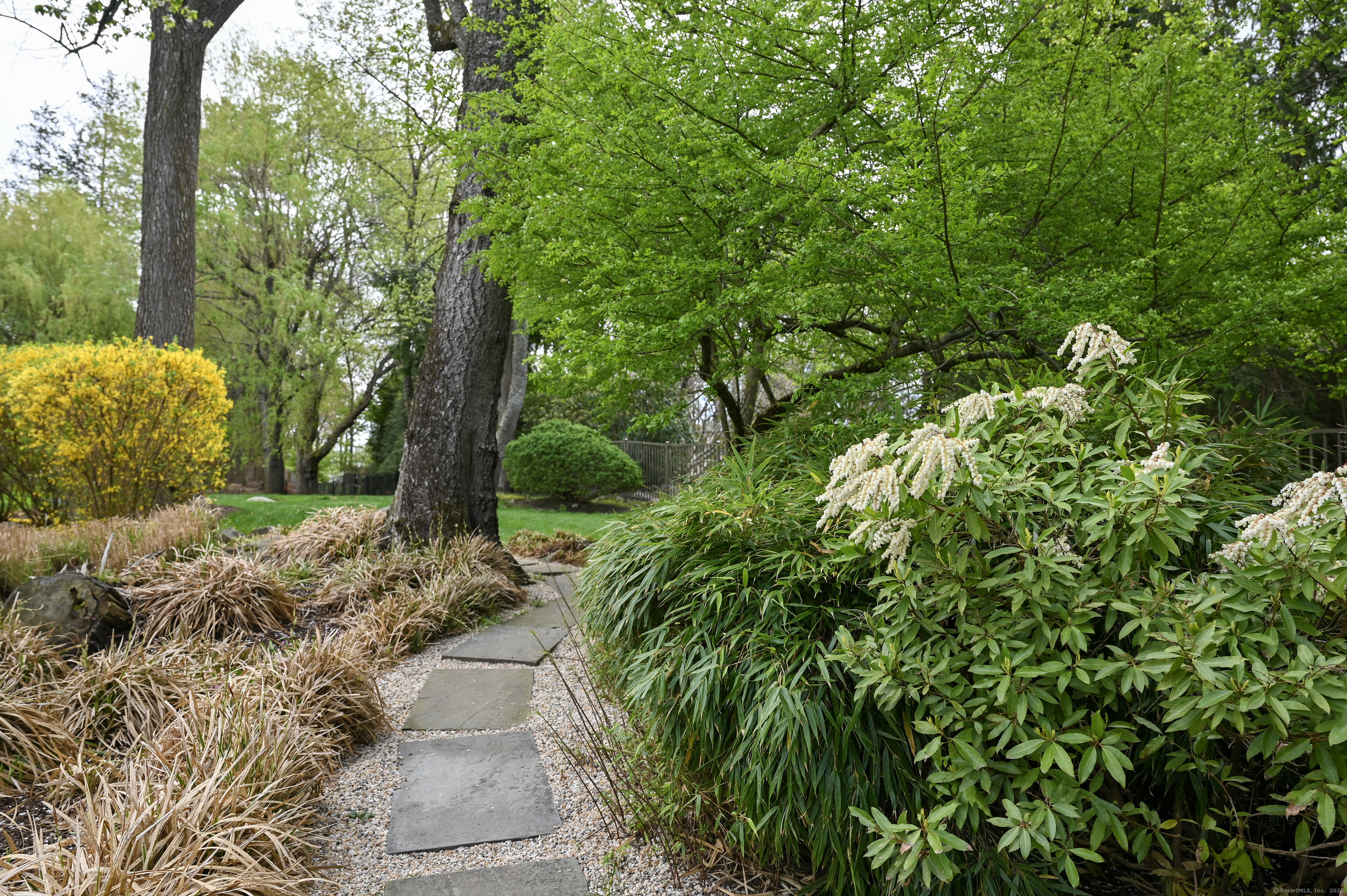 931 Ponus, New Canaan, Connecticut 06840