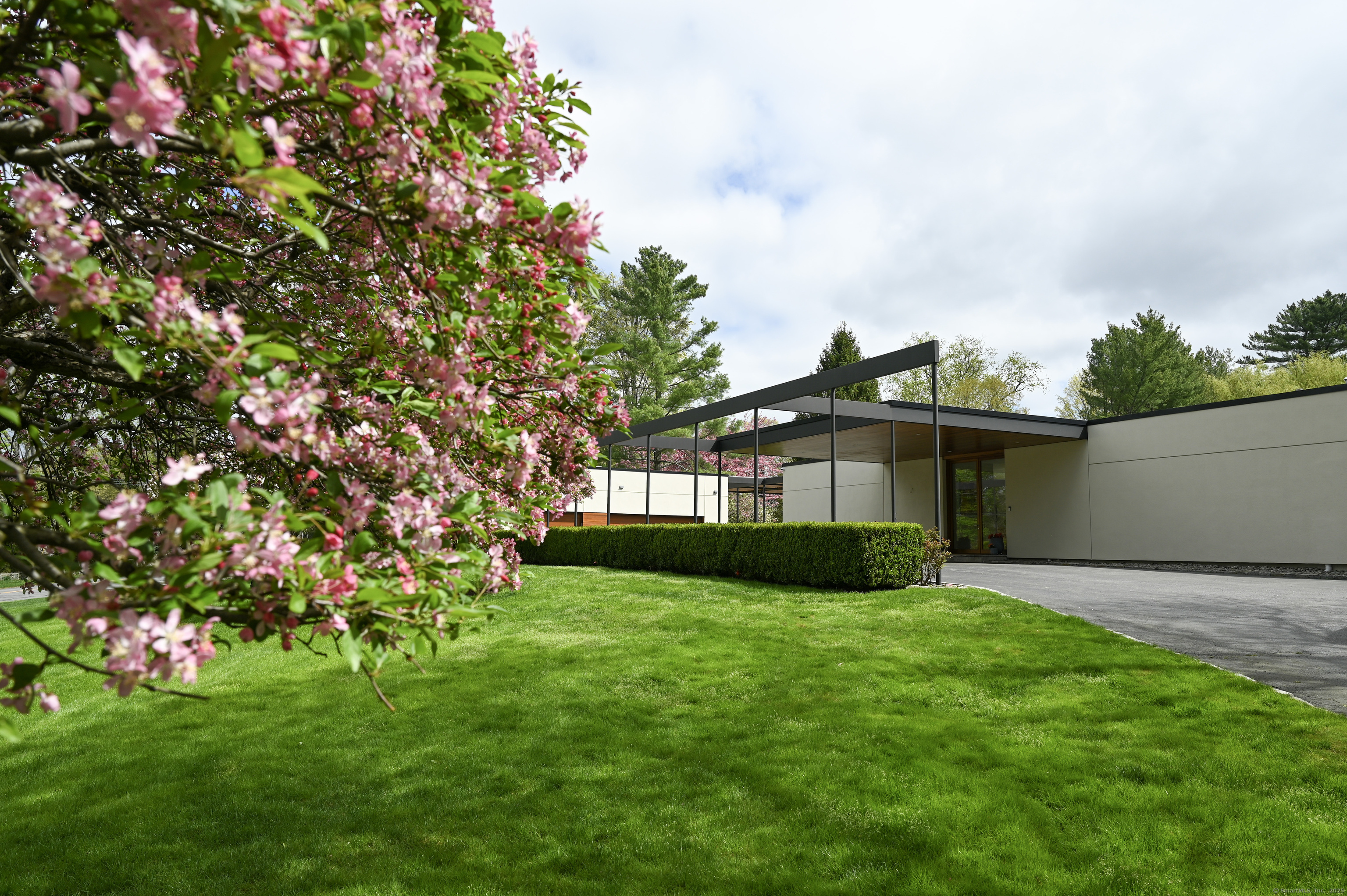 931 Ponus, New Canaan, Connecticut 06840