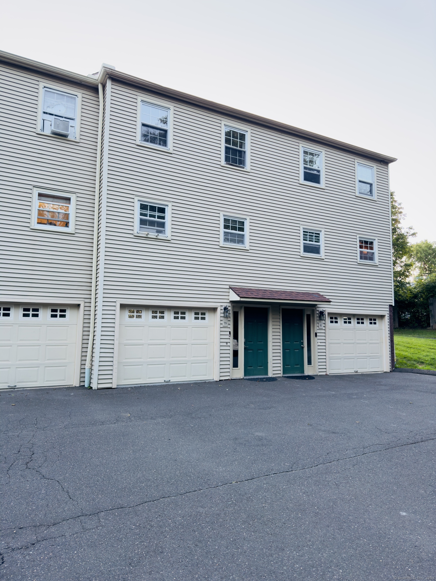79 Prange, Brookfield, Connecticut 06804