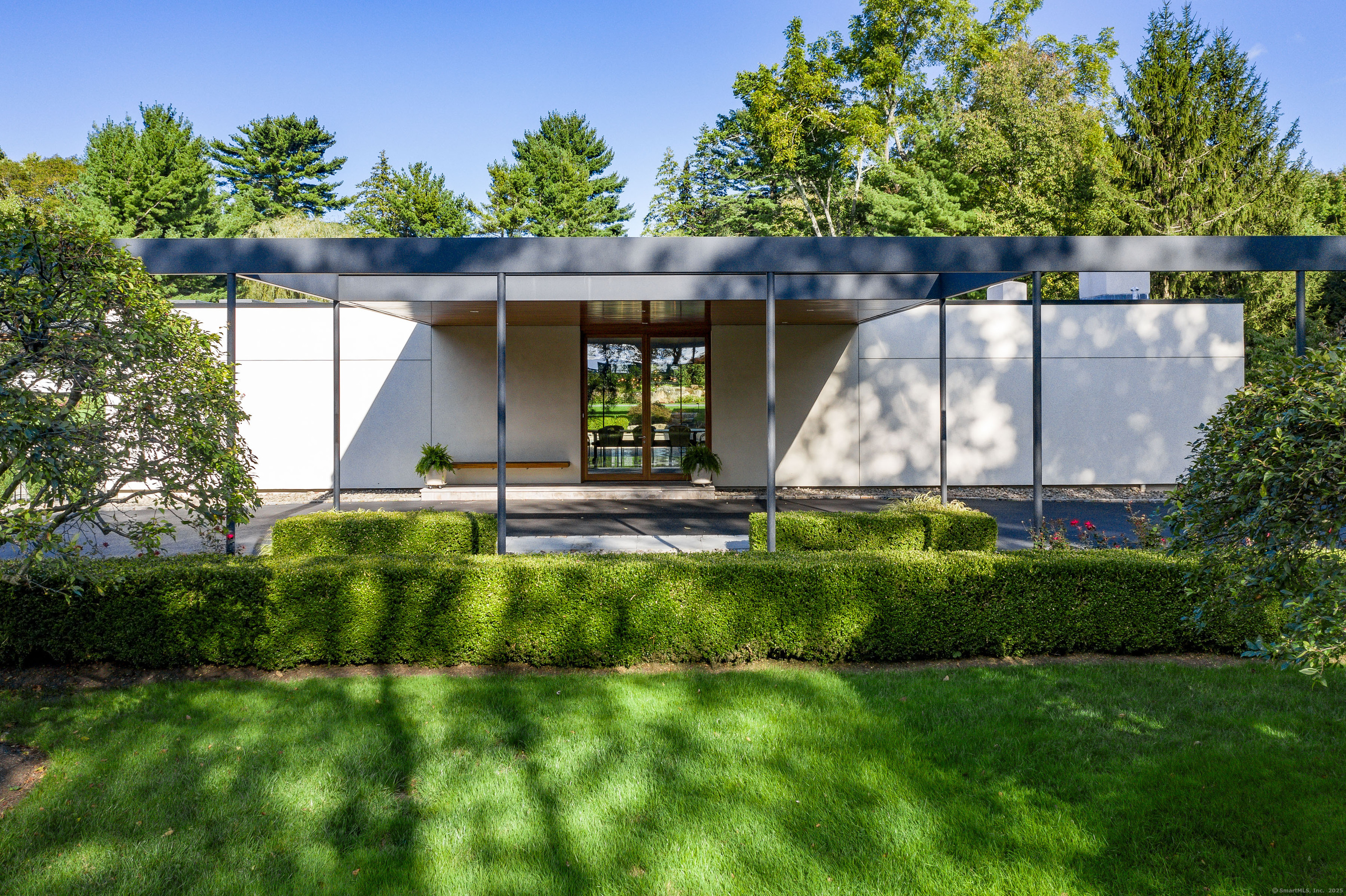 931 Ponus, New Canaan, Connecticut 06840