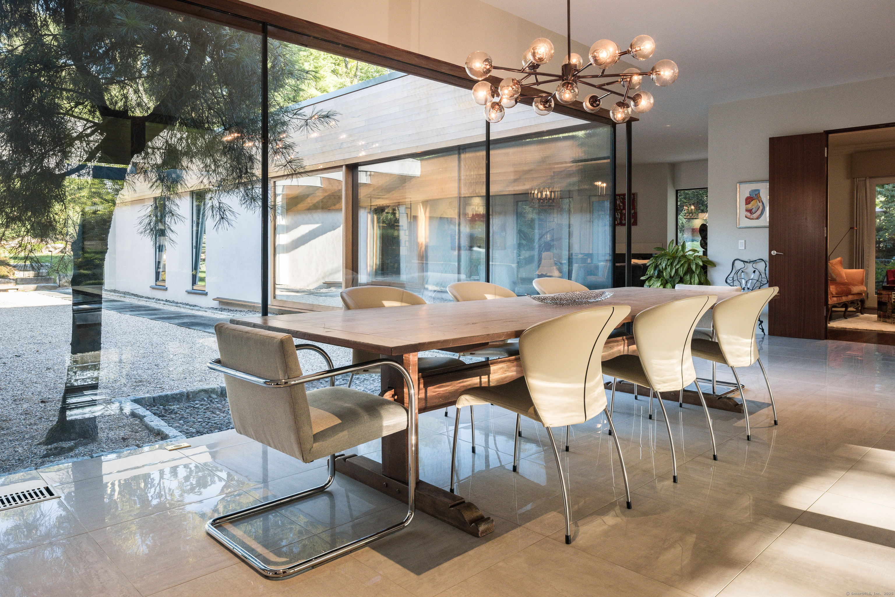 931 Ponus, New Canaan, Connecticut 06840