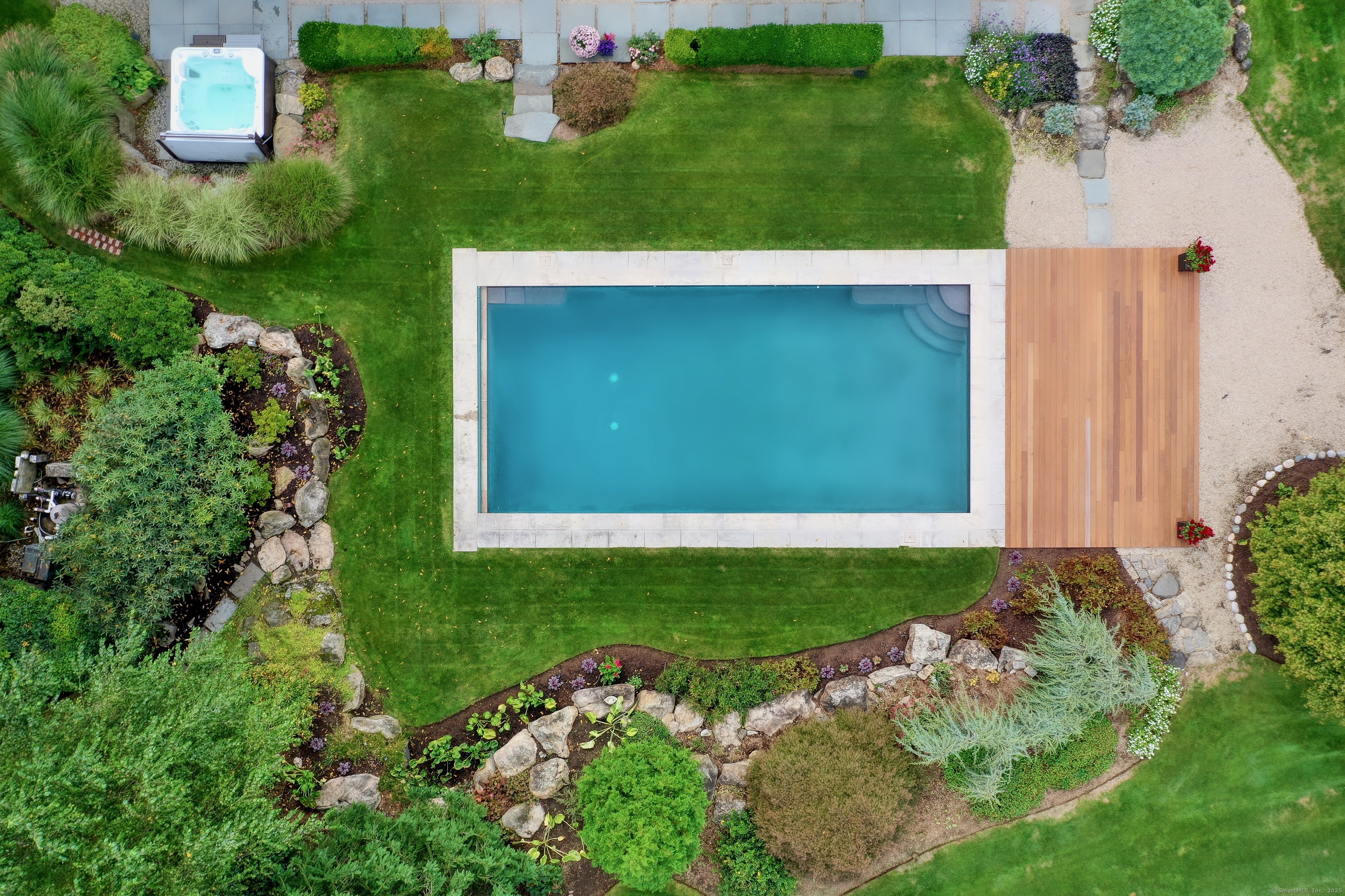 931 Ponus, New Canaan, Connecticut 06840