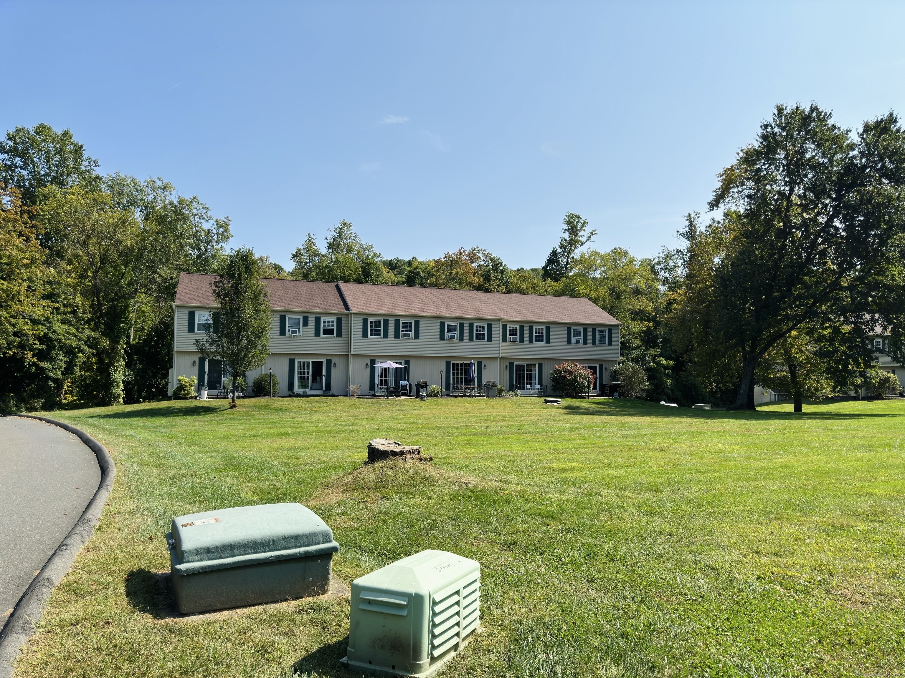 79 Prange, Brookfield, Connecticut 06804