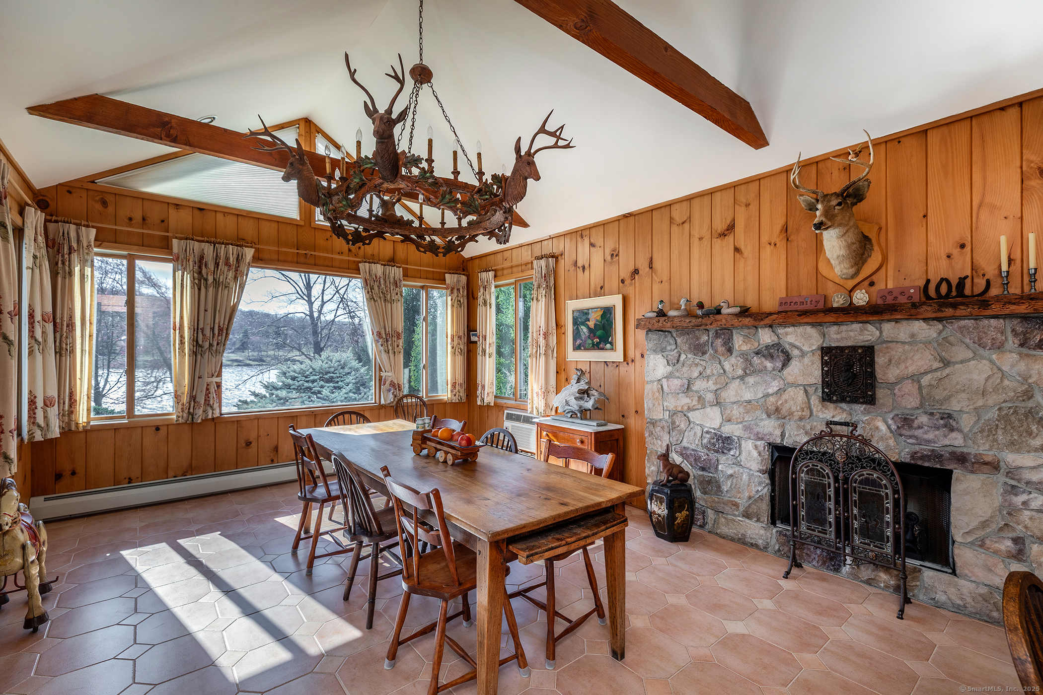 18 Arrow Point, Warren, Connecticut 06777