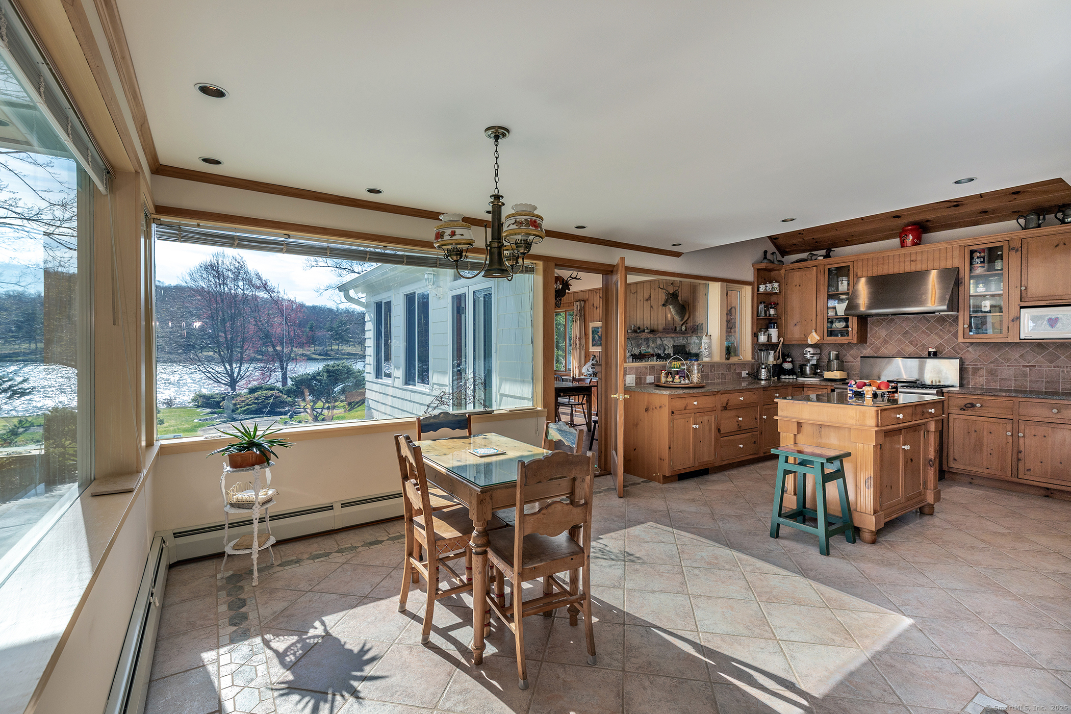 18 Arrow Point, Warren, Connecticut 06777