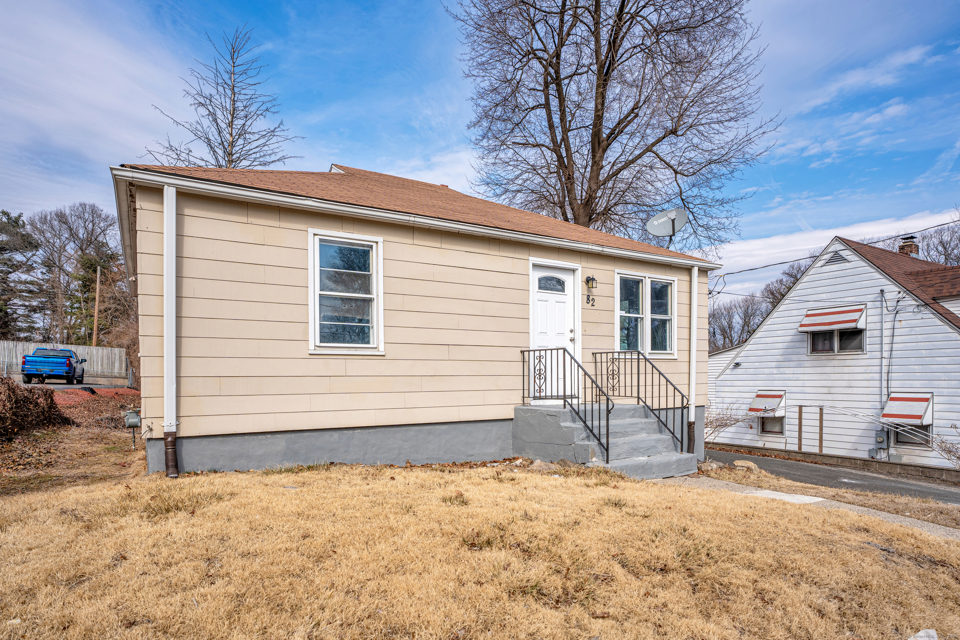 82 Sunnyside, Waterbury, Connecticut 06708