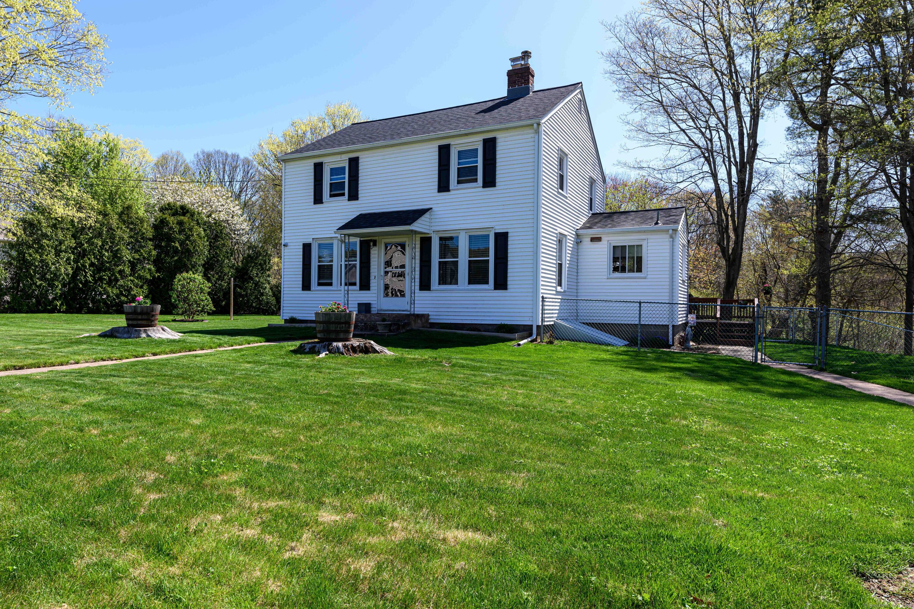 929 Totoket, North Branford, Connecticut 06472