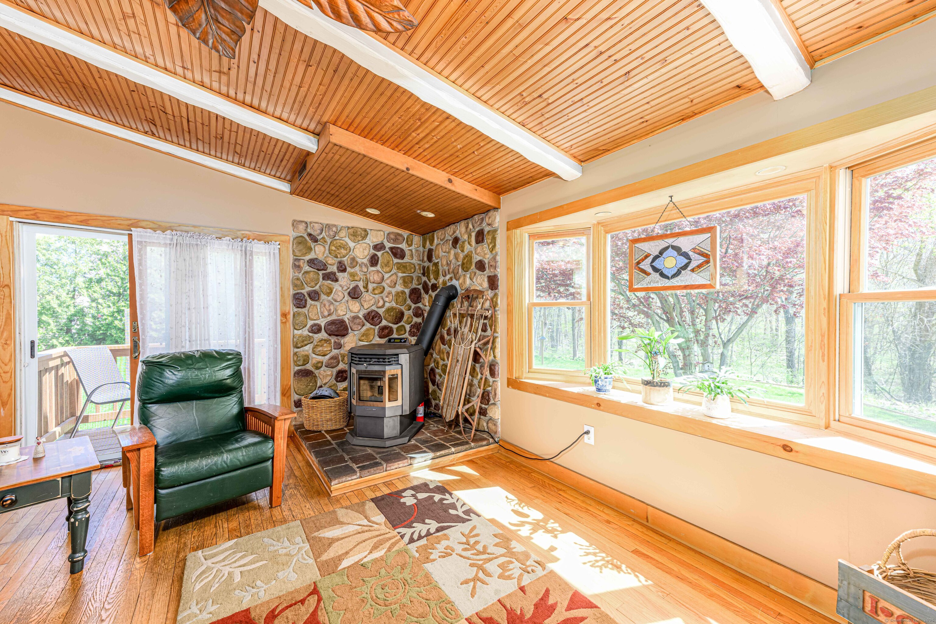 929 Totoket, North Branford, Connecticut 06472