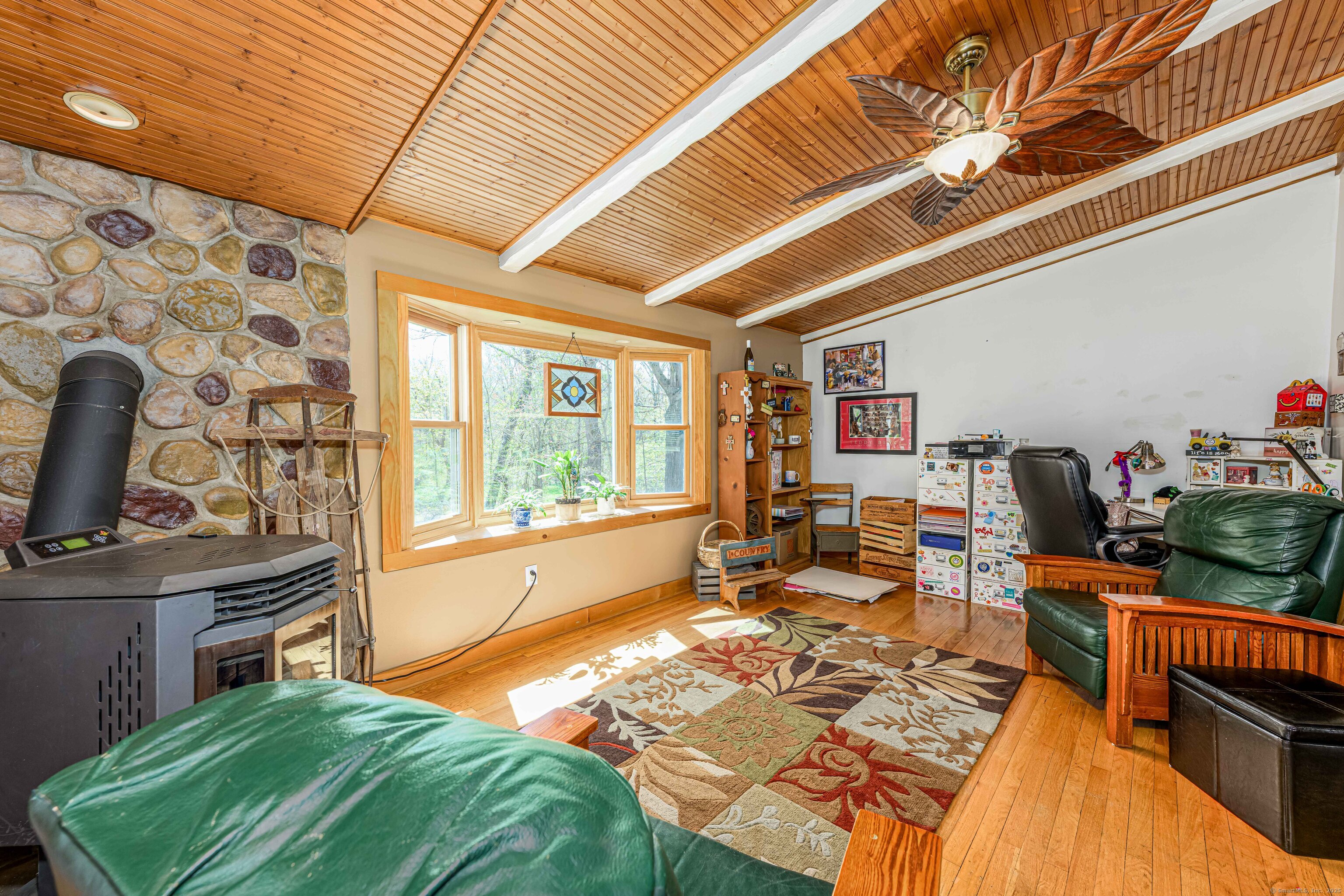 929 Totoket, North Branford, Connecticut 06472