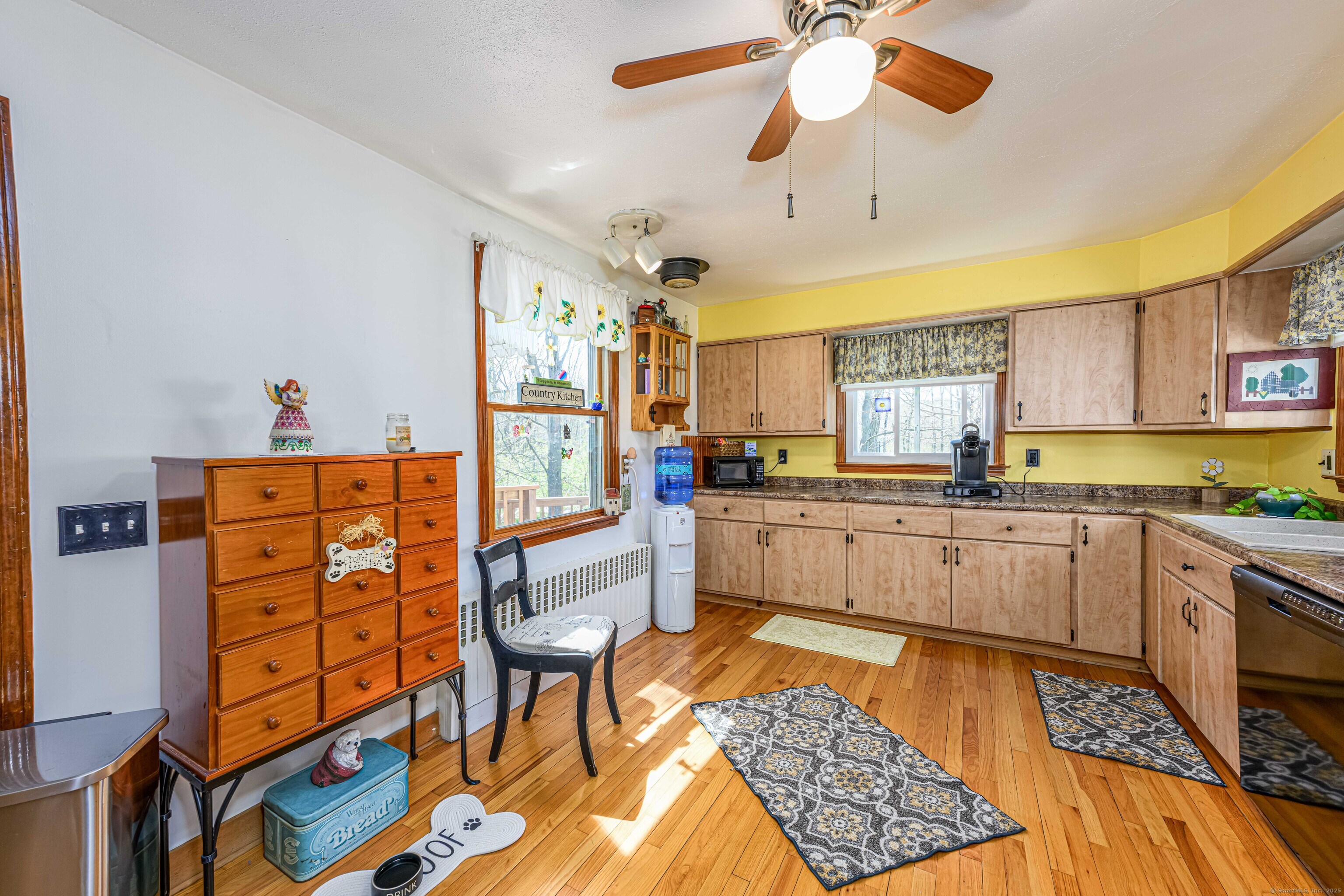 929 Totoket, North Branford, Connecticut 06472
