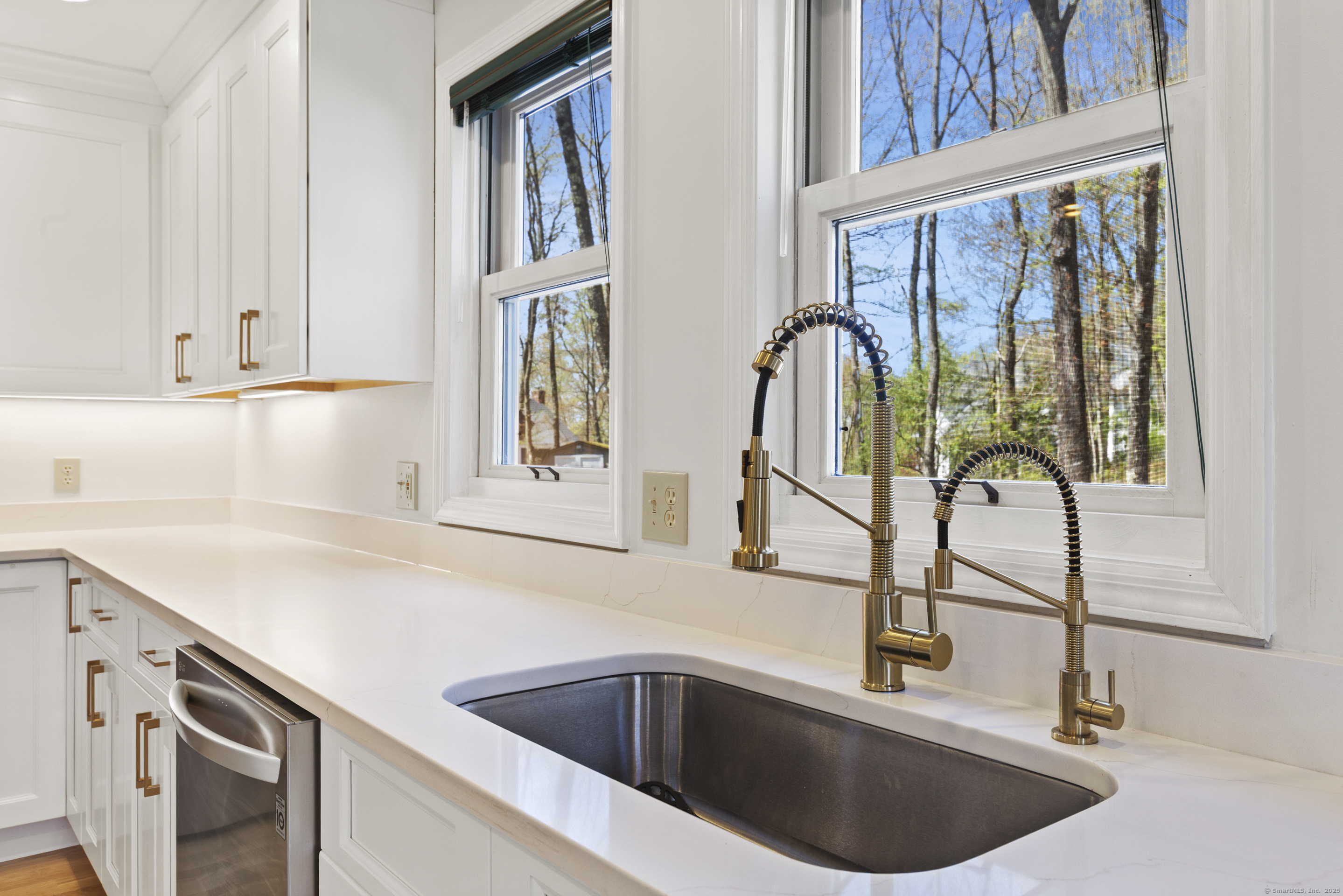 20 Maplewood, Danbury, Connecticut 06811