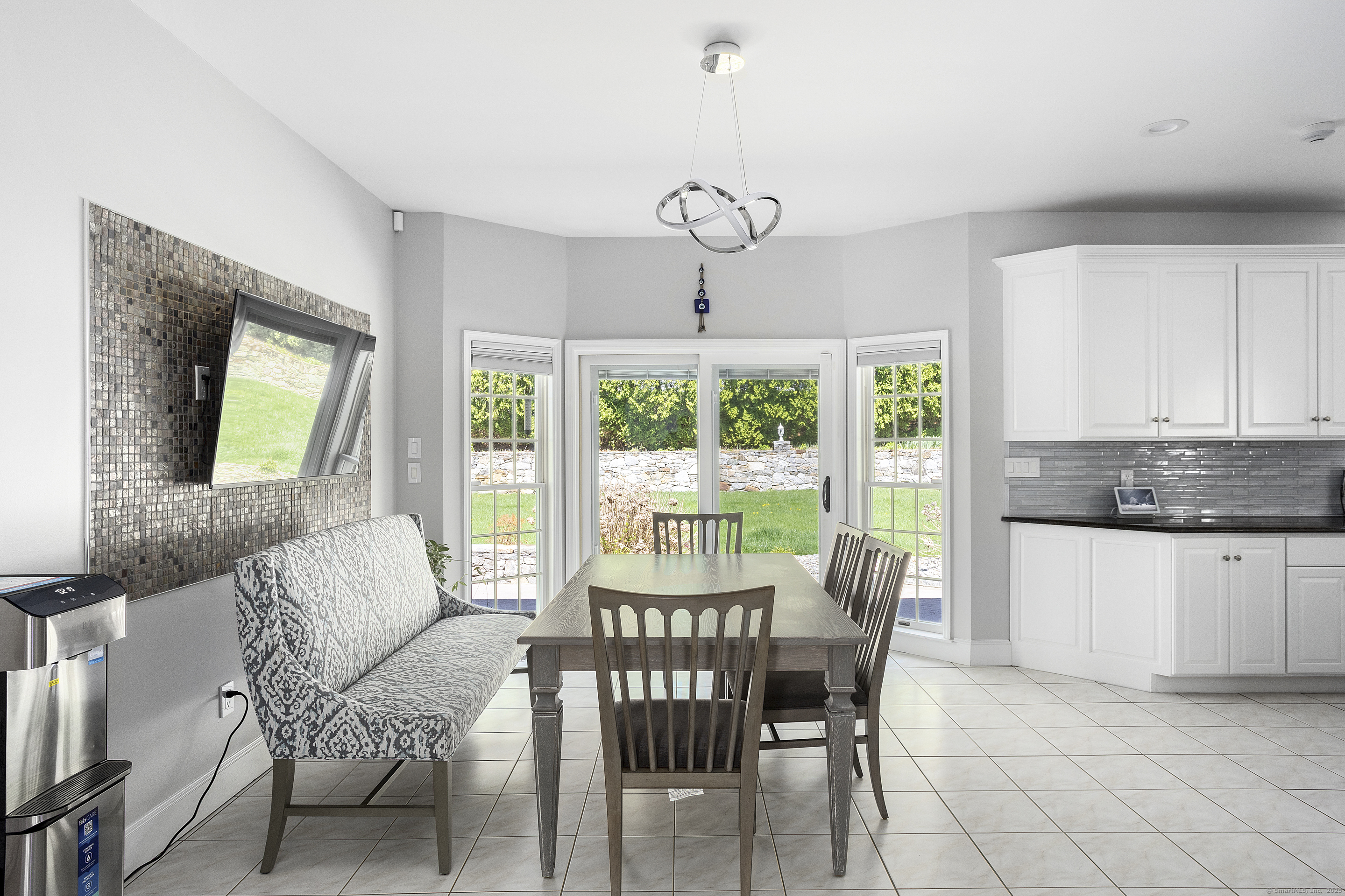 21 Centennial, Danbury, Connecticut 06811