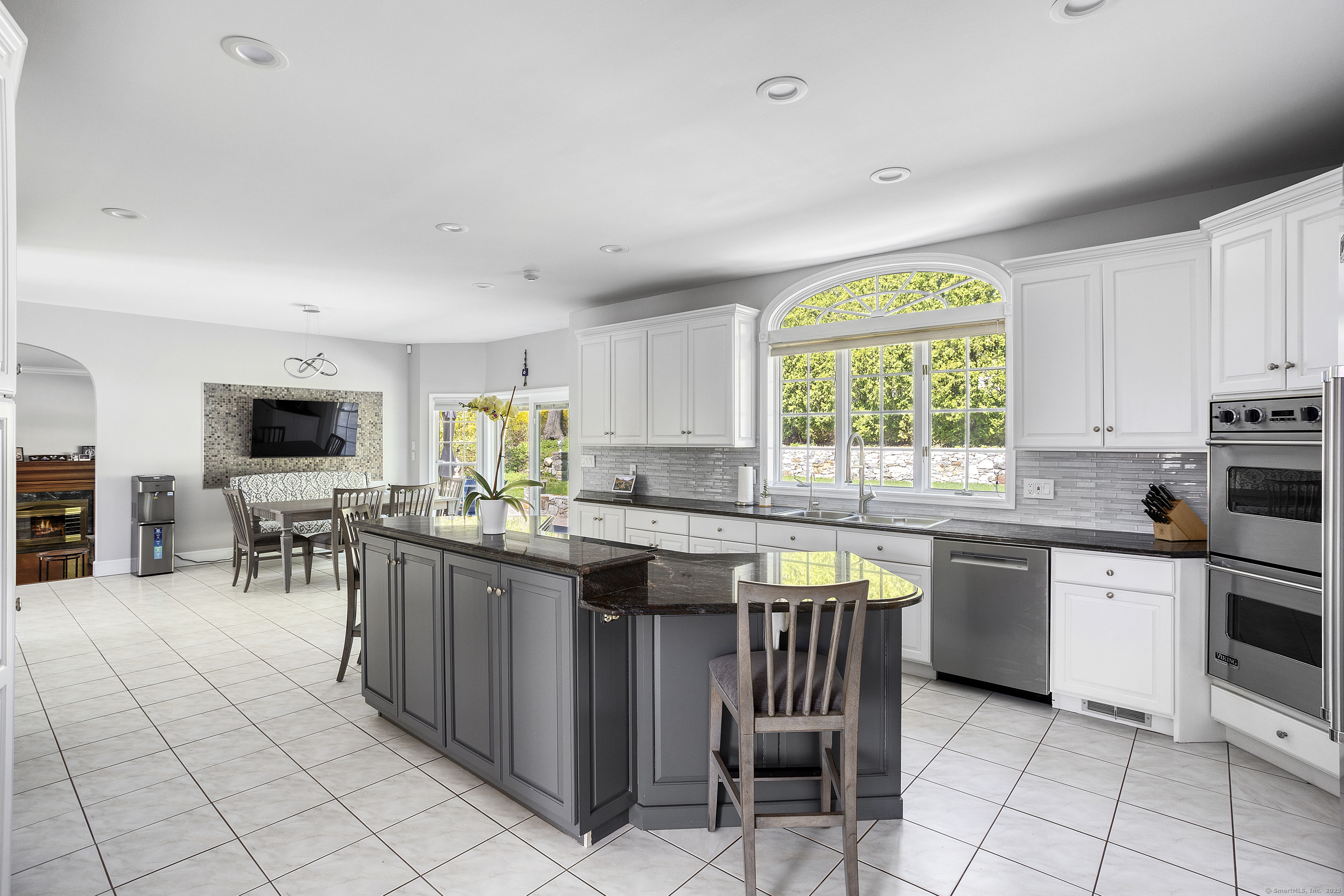 21 Centennial, Danbury, Connecticut 06811