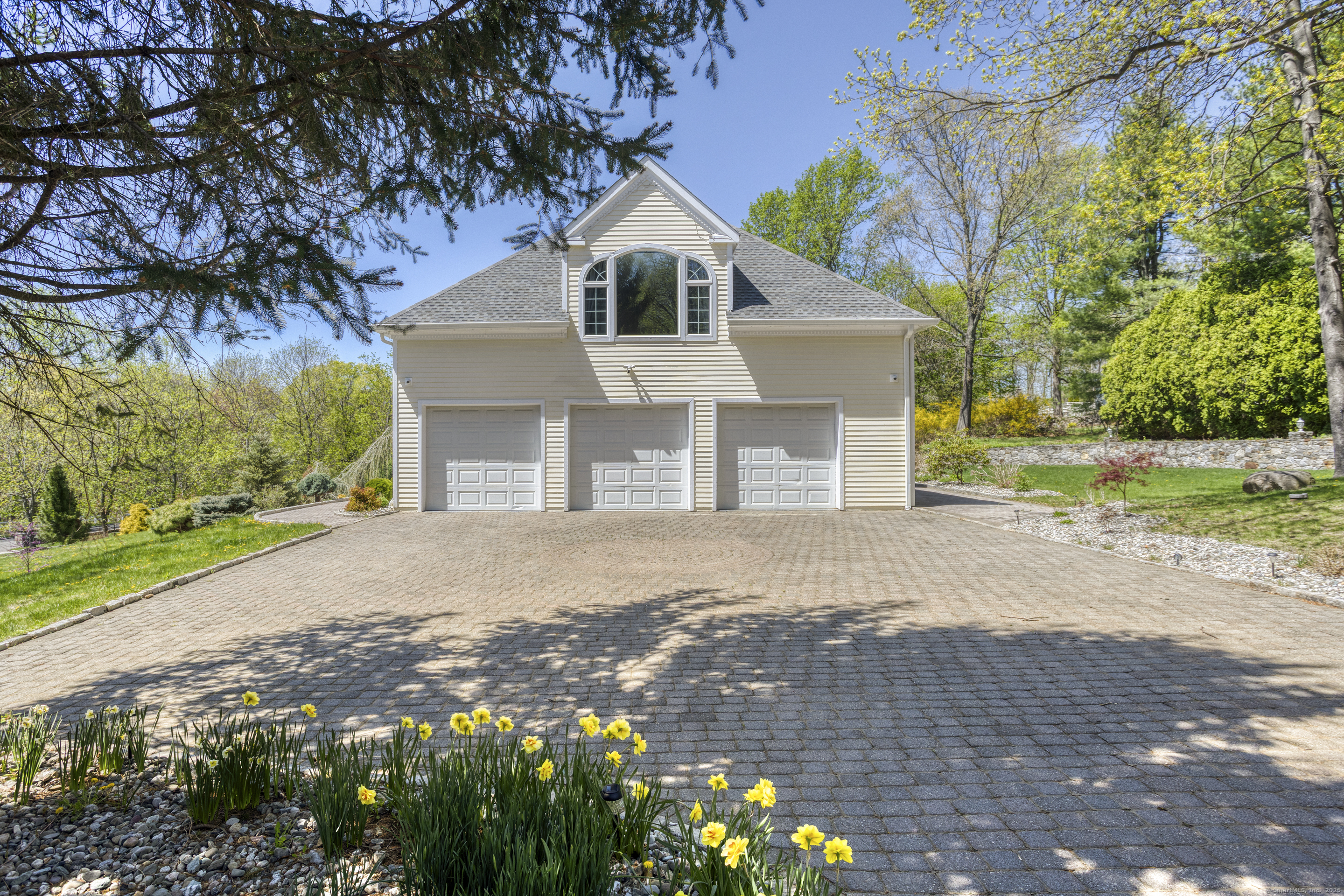 21 Centennial, Danbury, Connecticut 06811