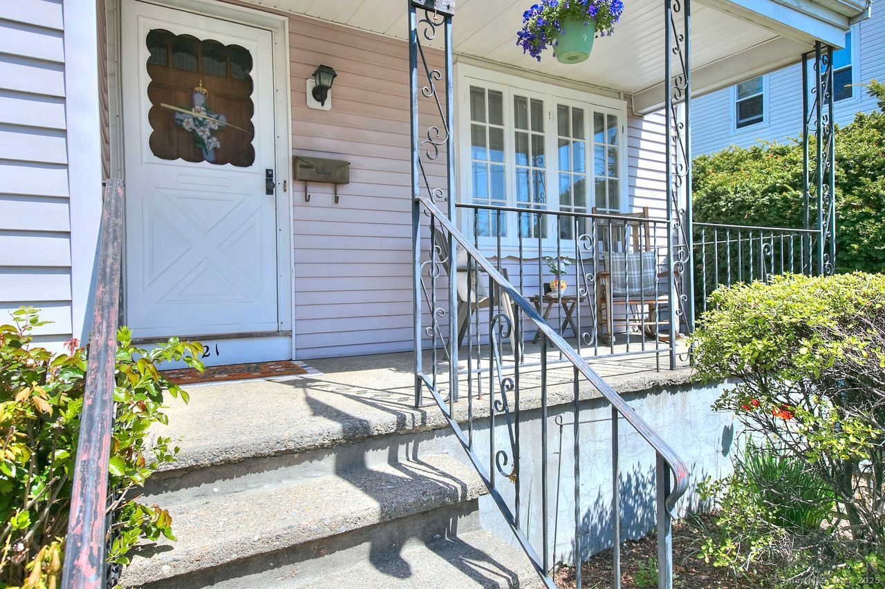 121 Victory, Stratford, Connecticut 06615