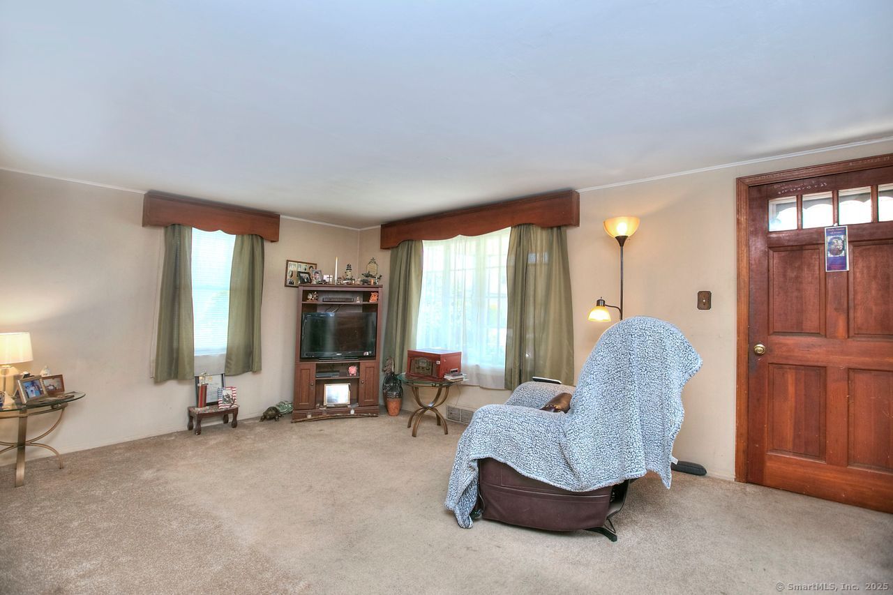 121 Victory, Stratford, Connecticut 06615
