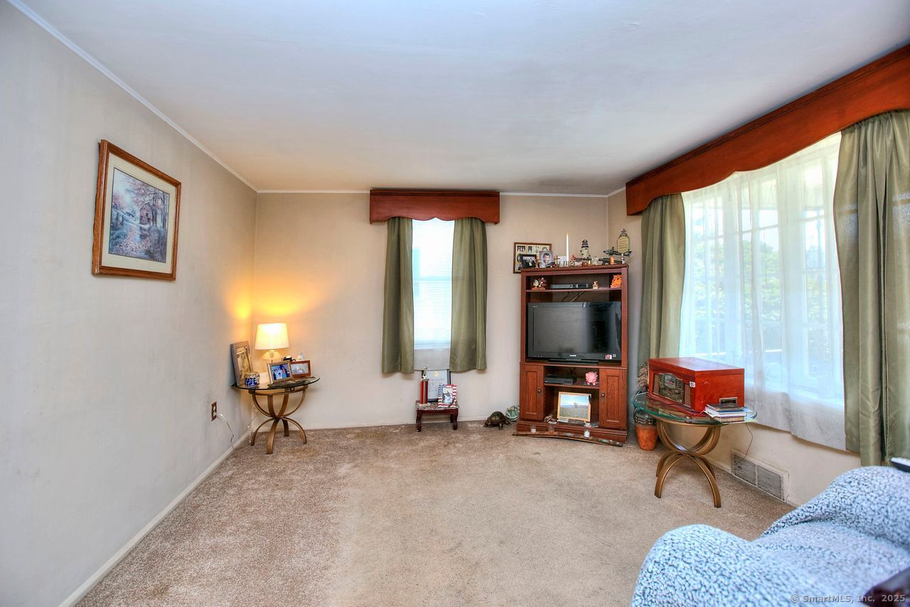 121 Victory, Stratford, Connecticut 06615