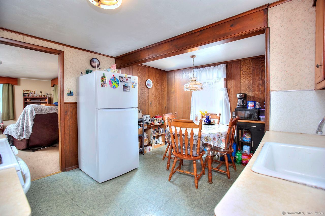 121 Victory, Stratford, Connecticut 06615