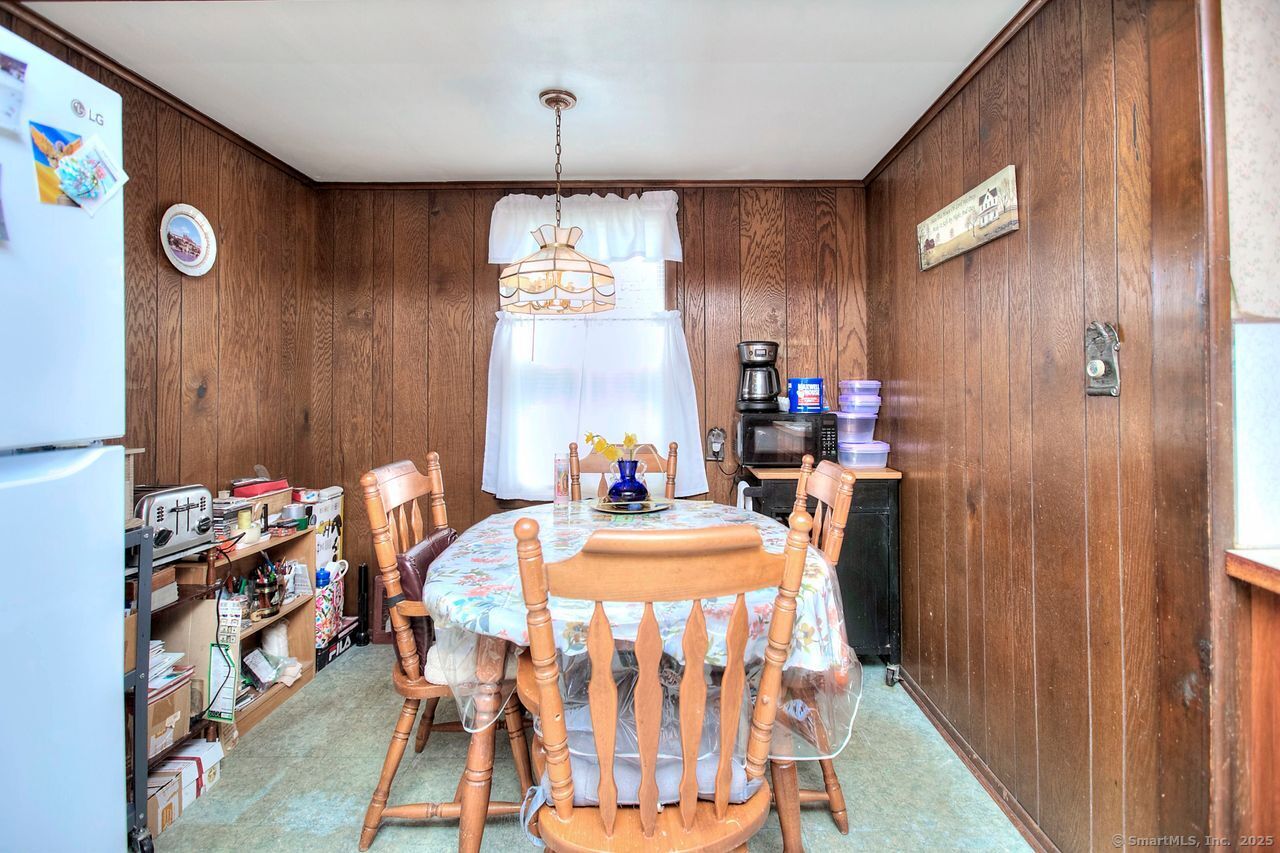 121 Victory, Stratford, Connecticut 06615