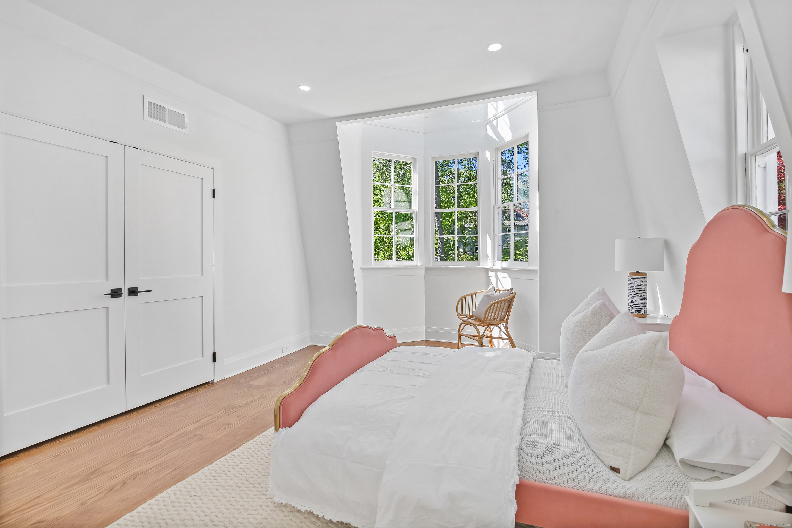 66 Seminary, New Canaan, Connecticut 06840