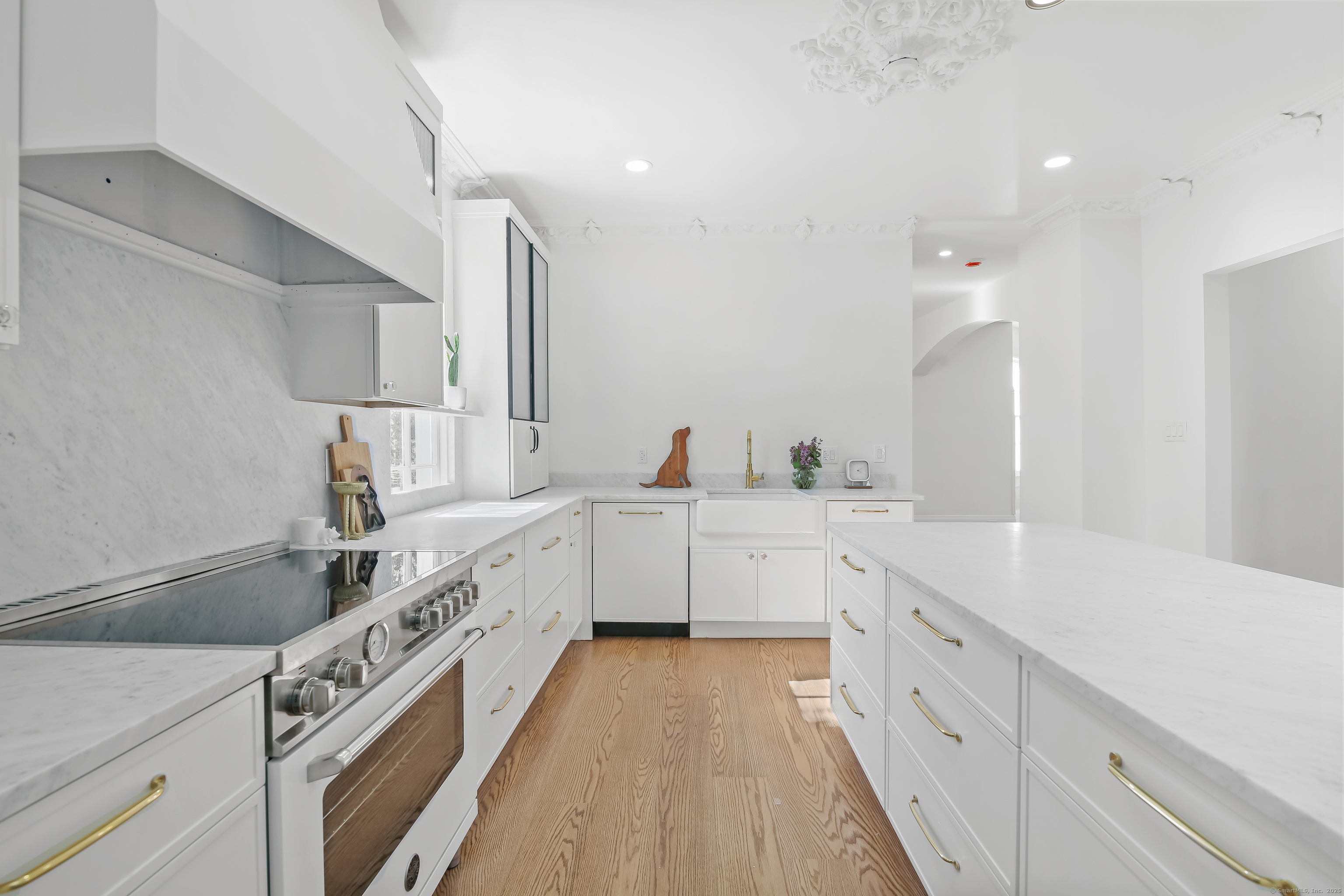 66 Seminary, New Canaan, Connecticut 06840