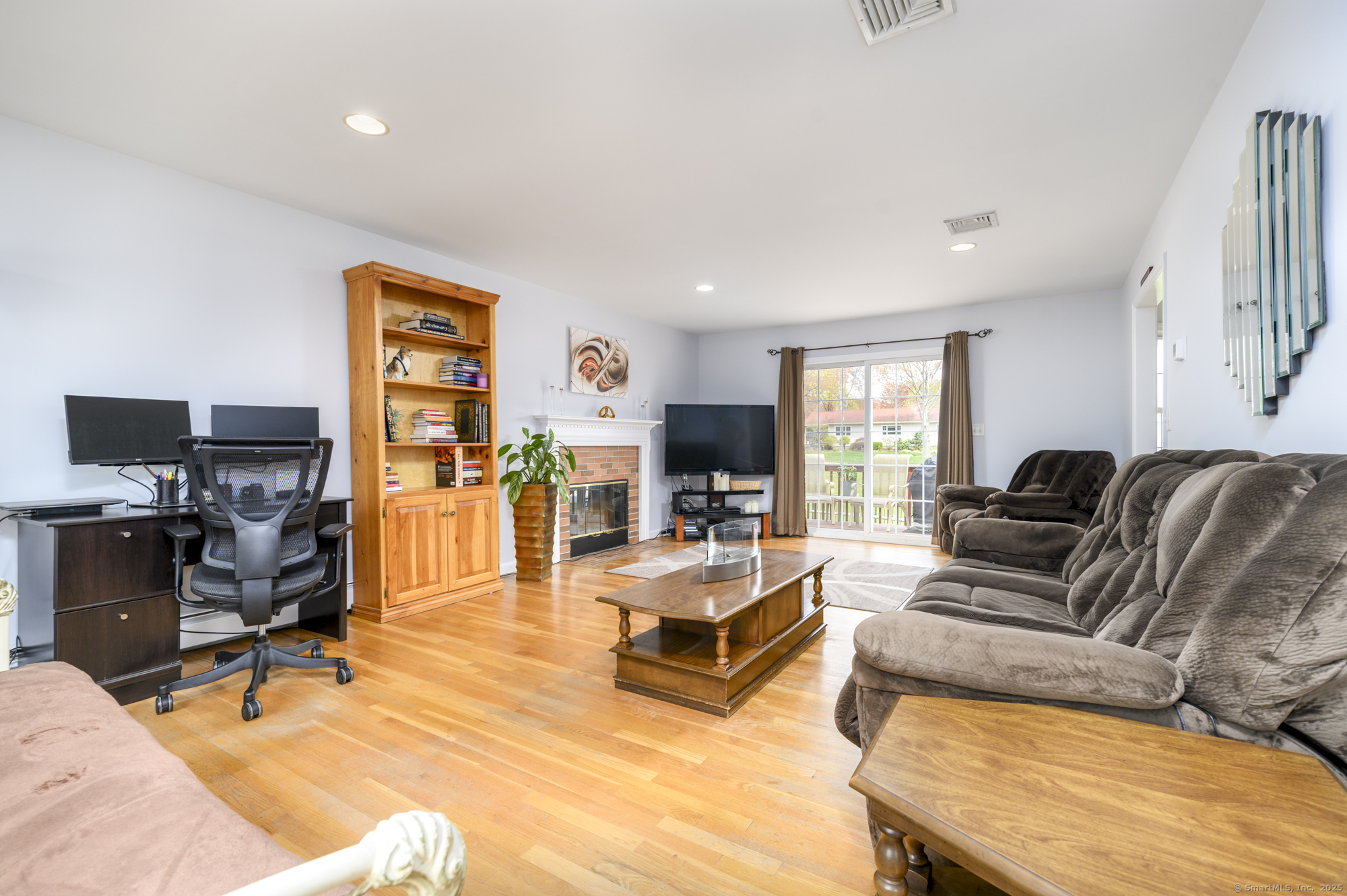 117 Middlebrooks, Trumbull, Connecticut 06611
