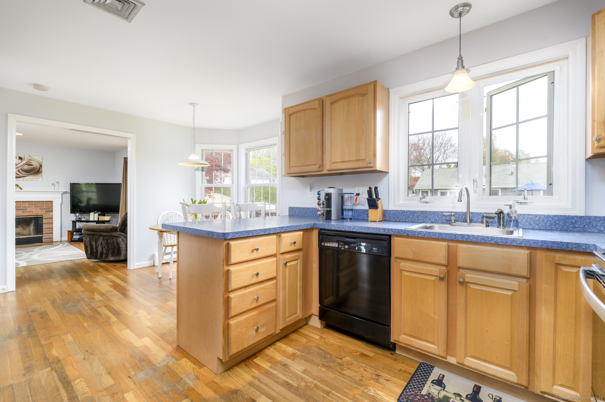 117 Middlebrooks, Trumbull, Connecticut 06611