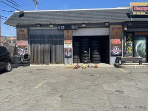 Homes for sale in Bridgeport, CT | 954 Park Ave, Bridgeport, CT 06604 | MLS# 24091304