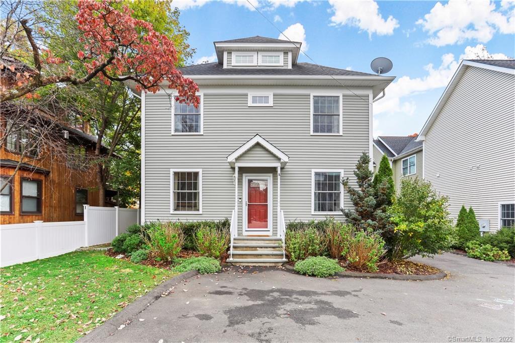29 Douglas Avenue, Stamford, Connecticut photo 1