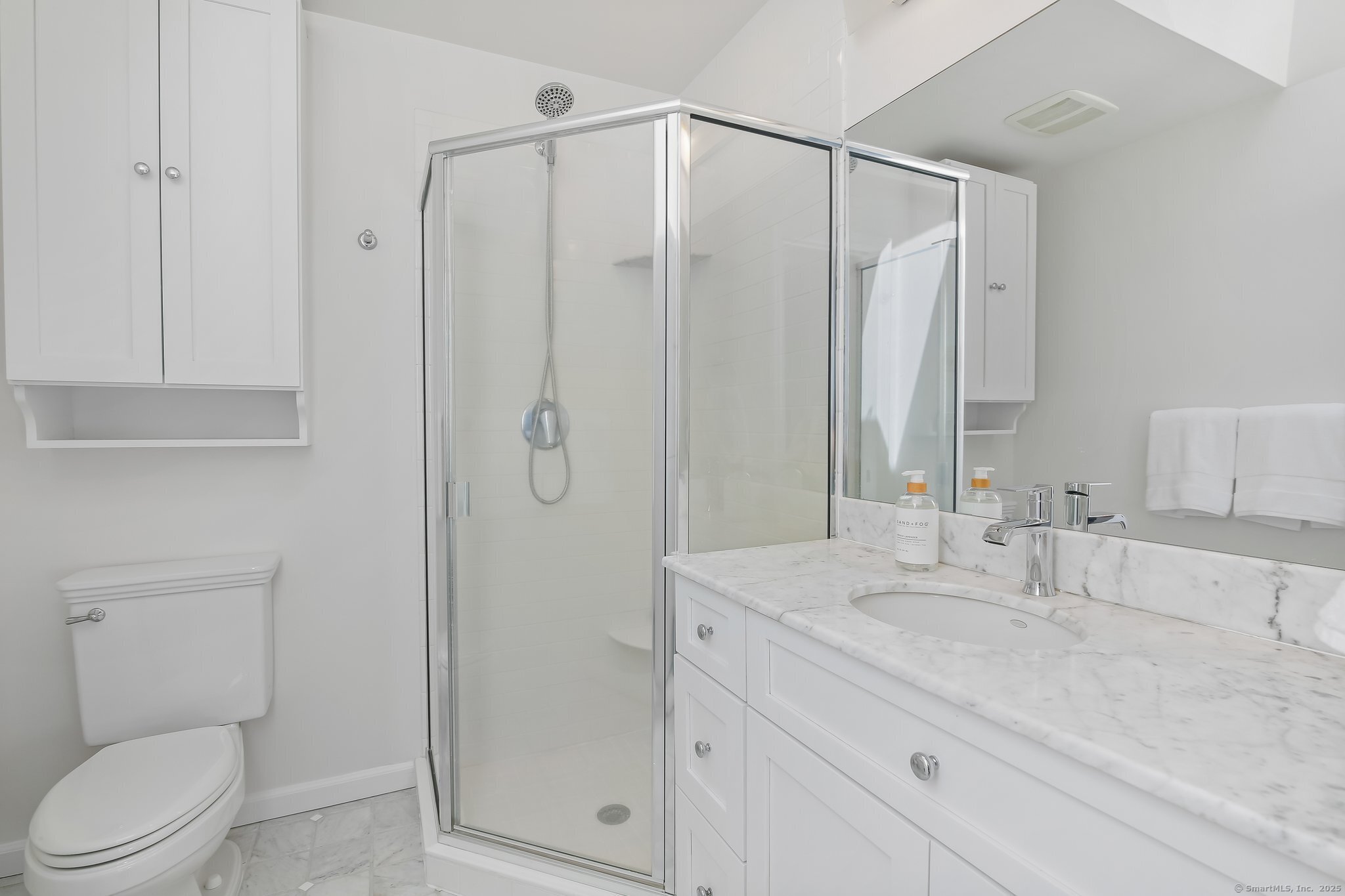 286 Indian Rock, New Canaan, Connecticut 06840