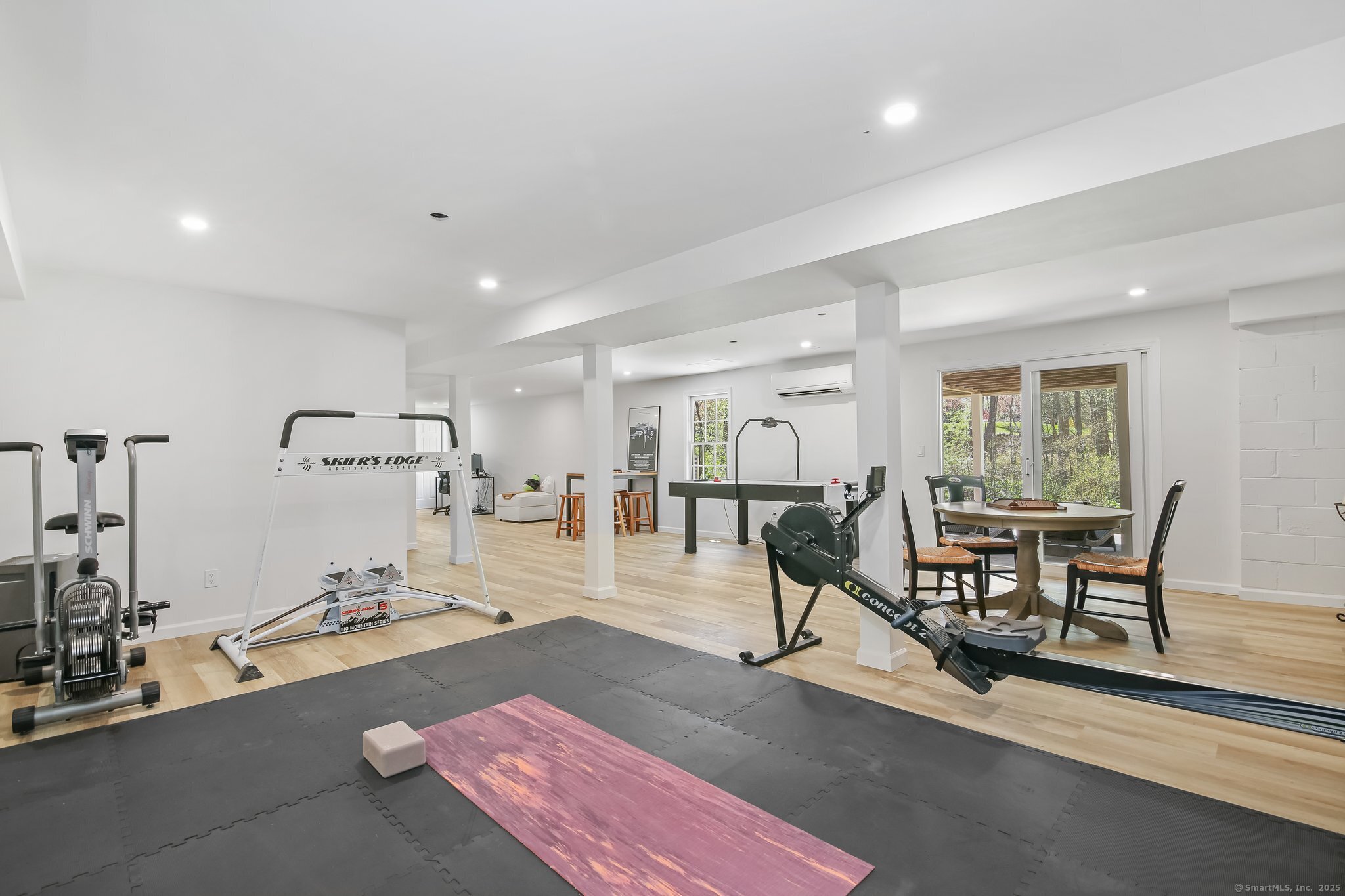 286 Indian Rock, New Canaan, Connecticut 06840