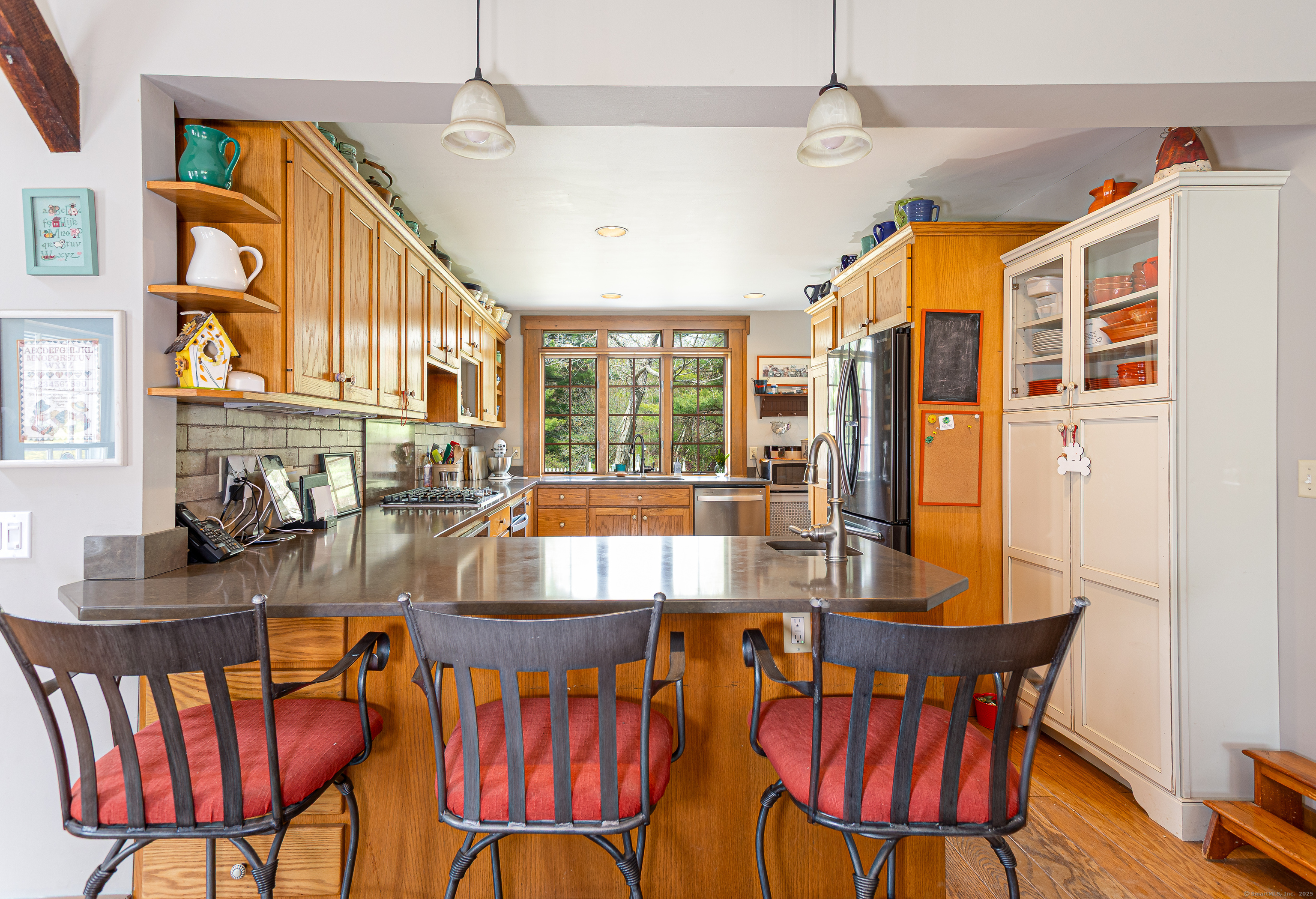 1115 Monroe, Monroe, Connecticut 06468